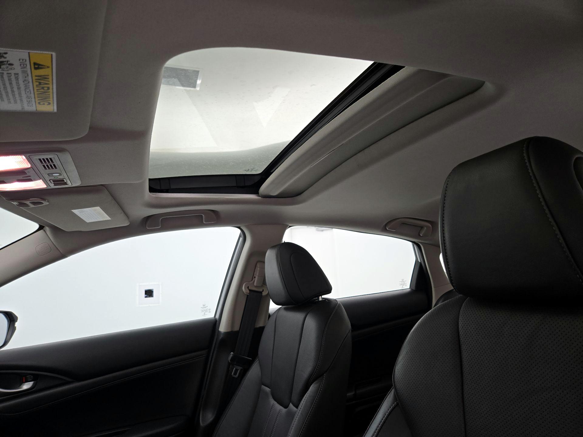 Thumbnail: 2019 Honda Insight - 20