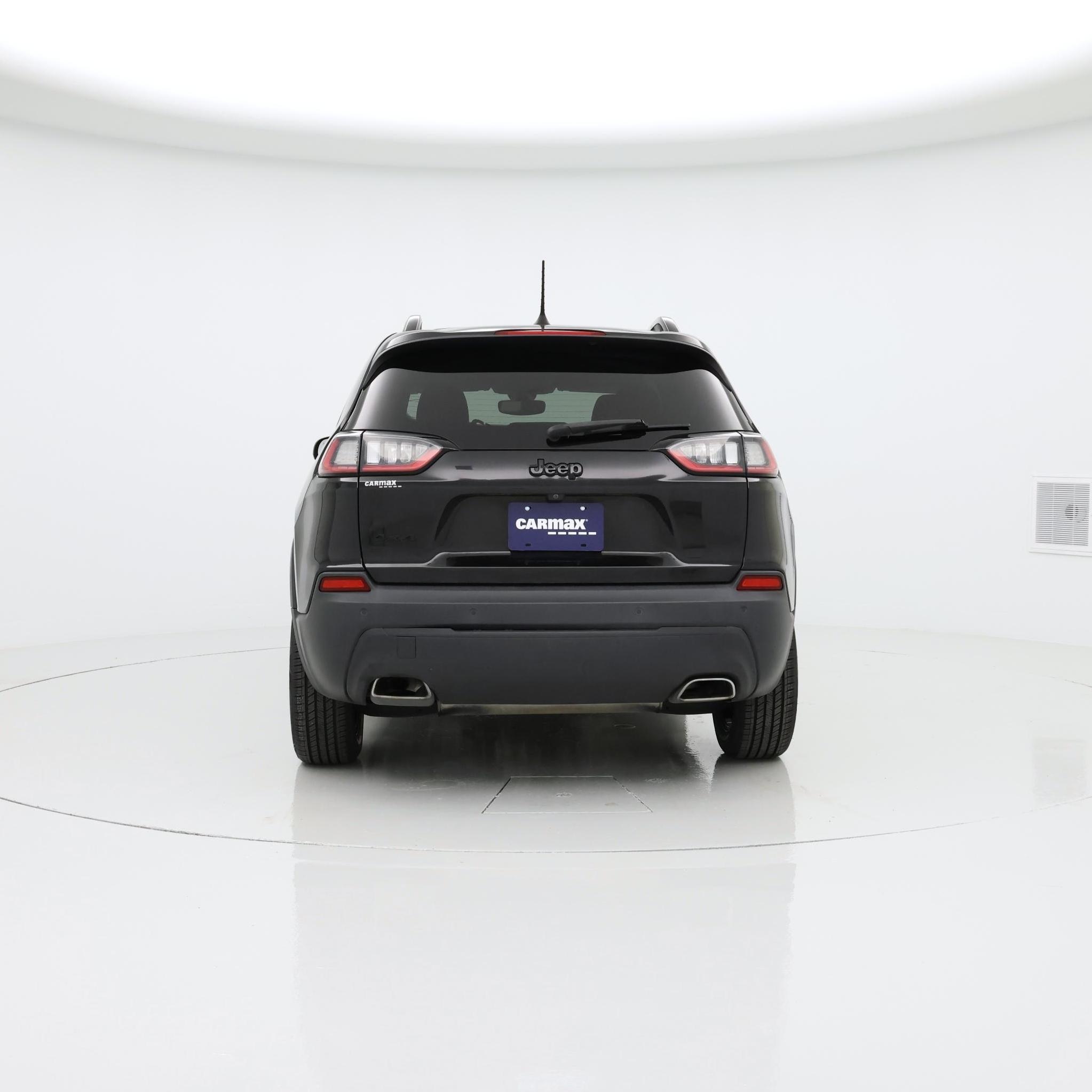 Thumbnail: 2019 Jeep Cherokee - 6