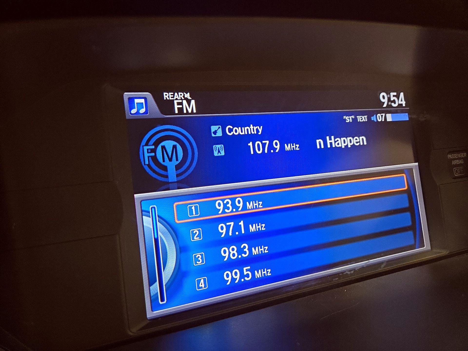 Thumbnail: 2015 Honda Odyssey - 16