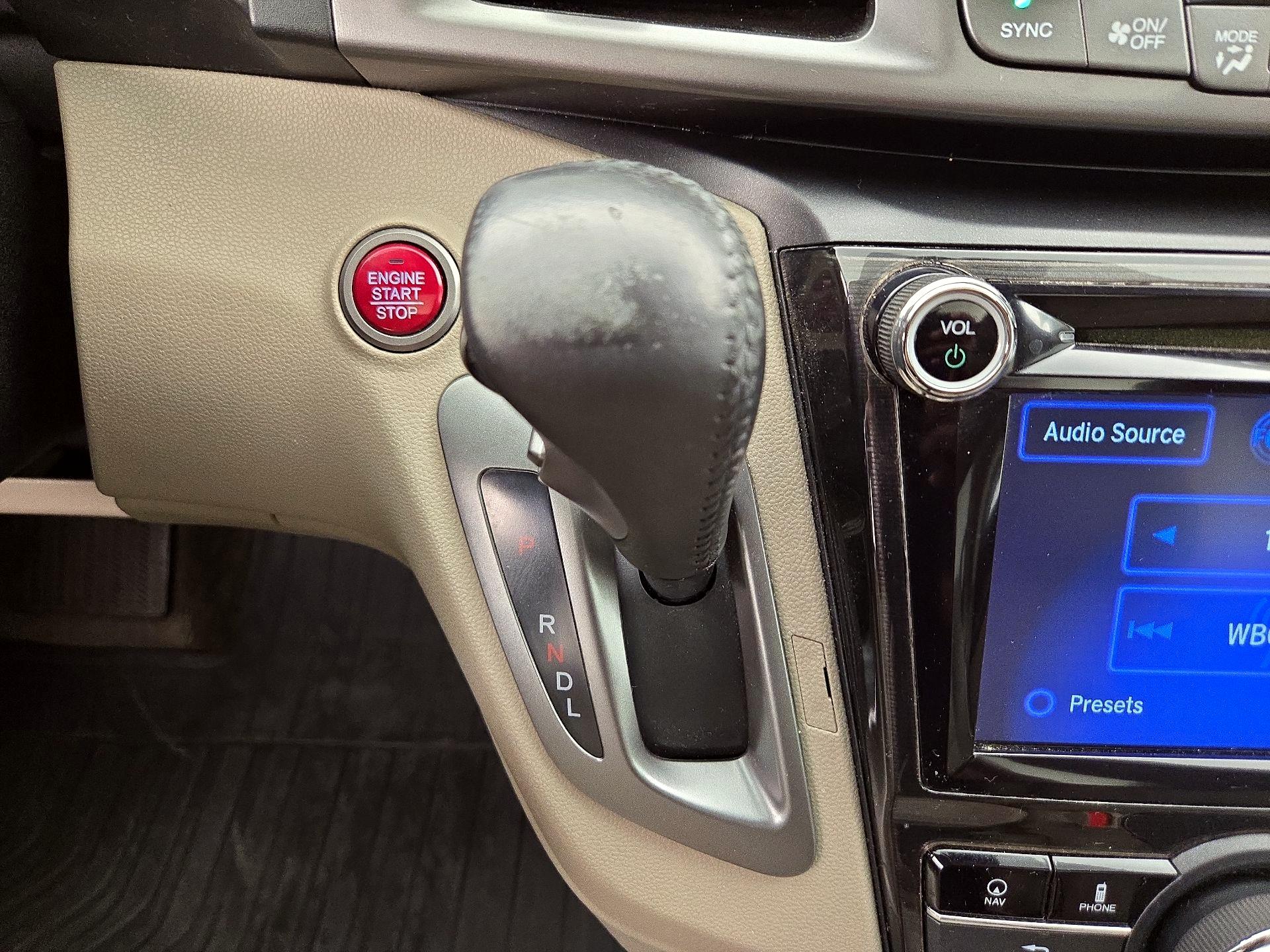 Thumbnail: 2015 Honda Odyssey - 18