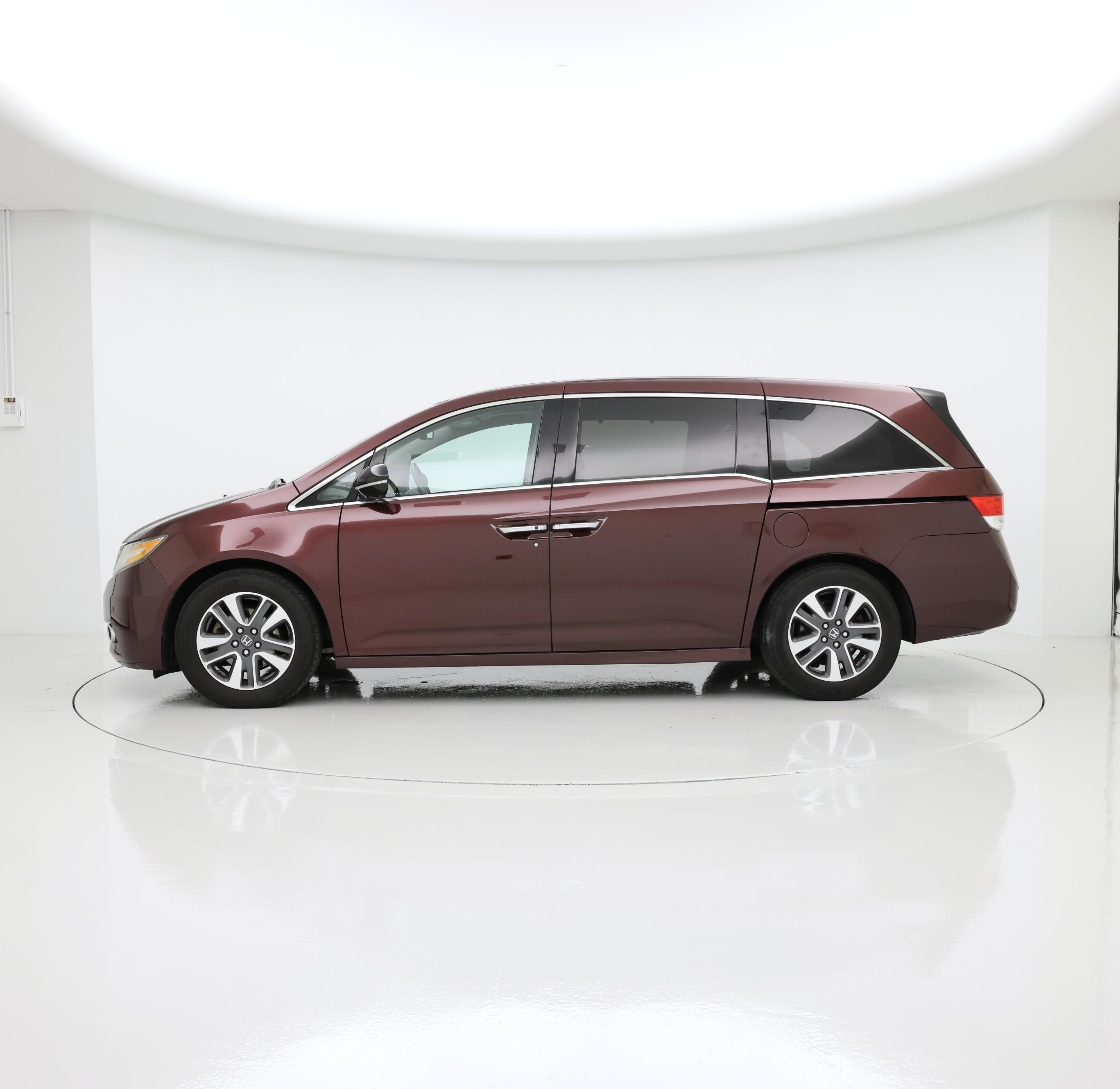 Thumbnail: 2015 Honda Odyssey - 3