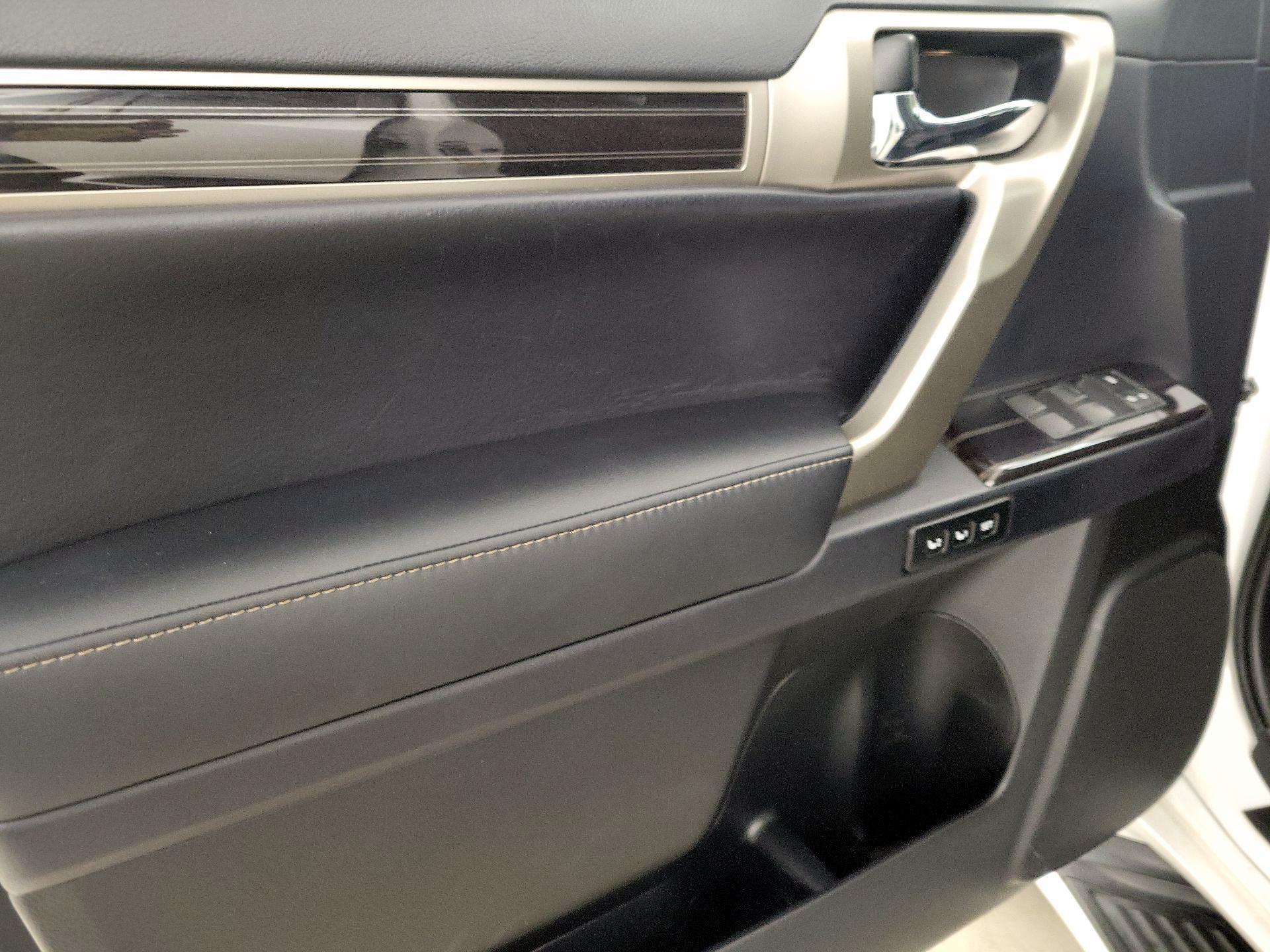 Thumbnail: 2020 Lexus GX - 12