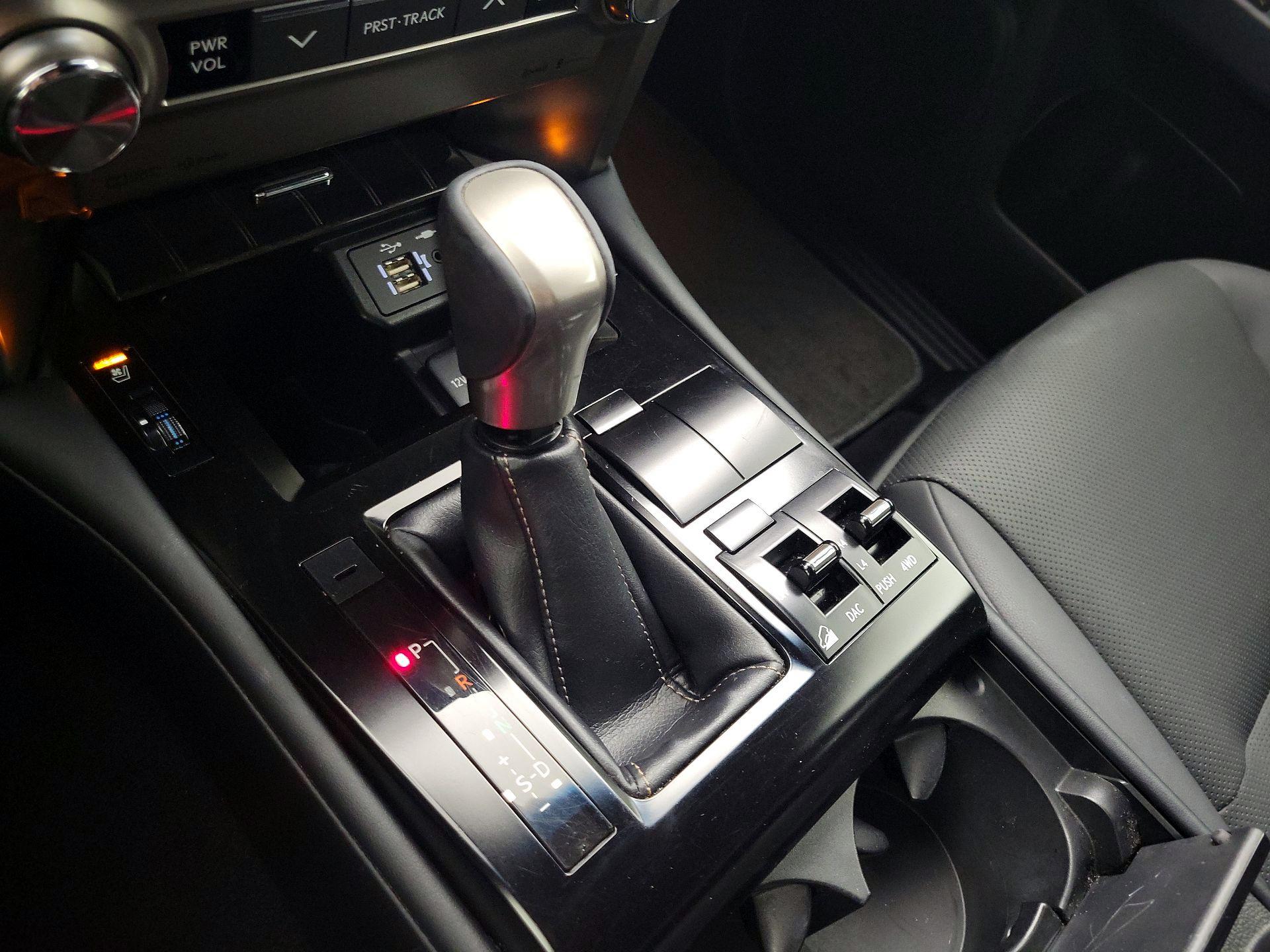 Thumbnail: 2020 Lexus GX - 18