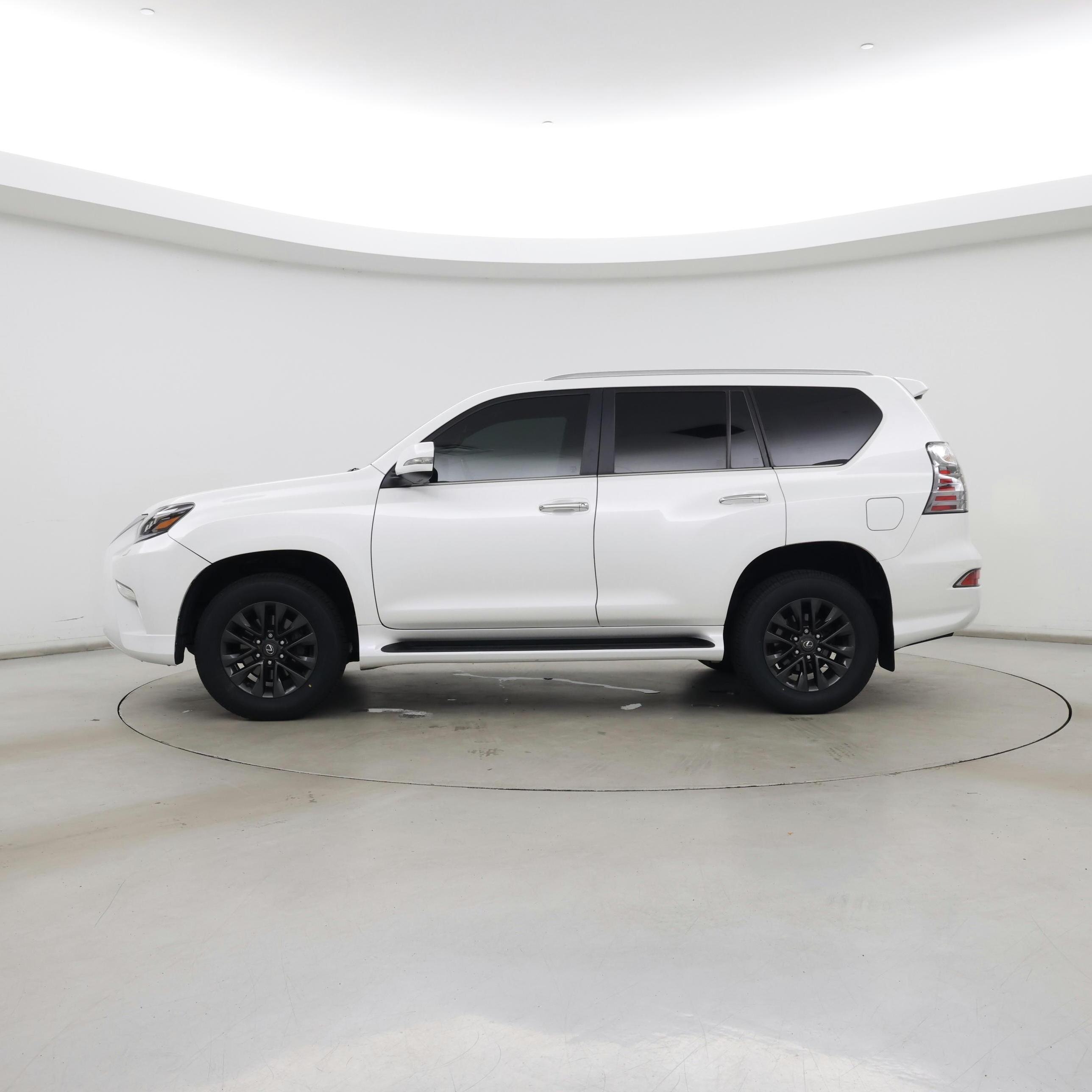 Thumbnail: 2020 Lexus GX - 3
