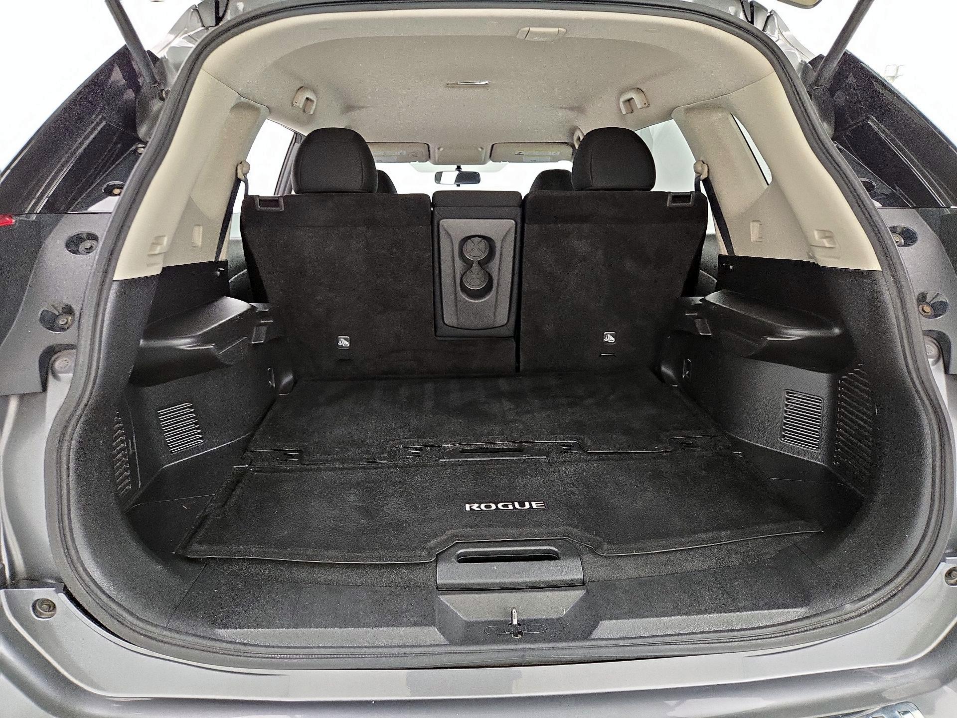 Thumbnail: 2017 Nissan Rogue - 20