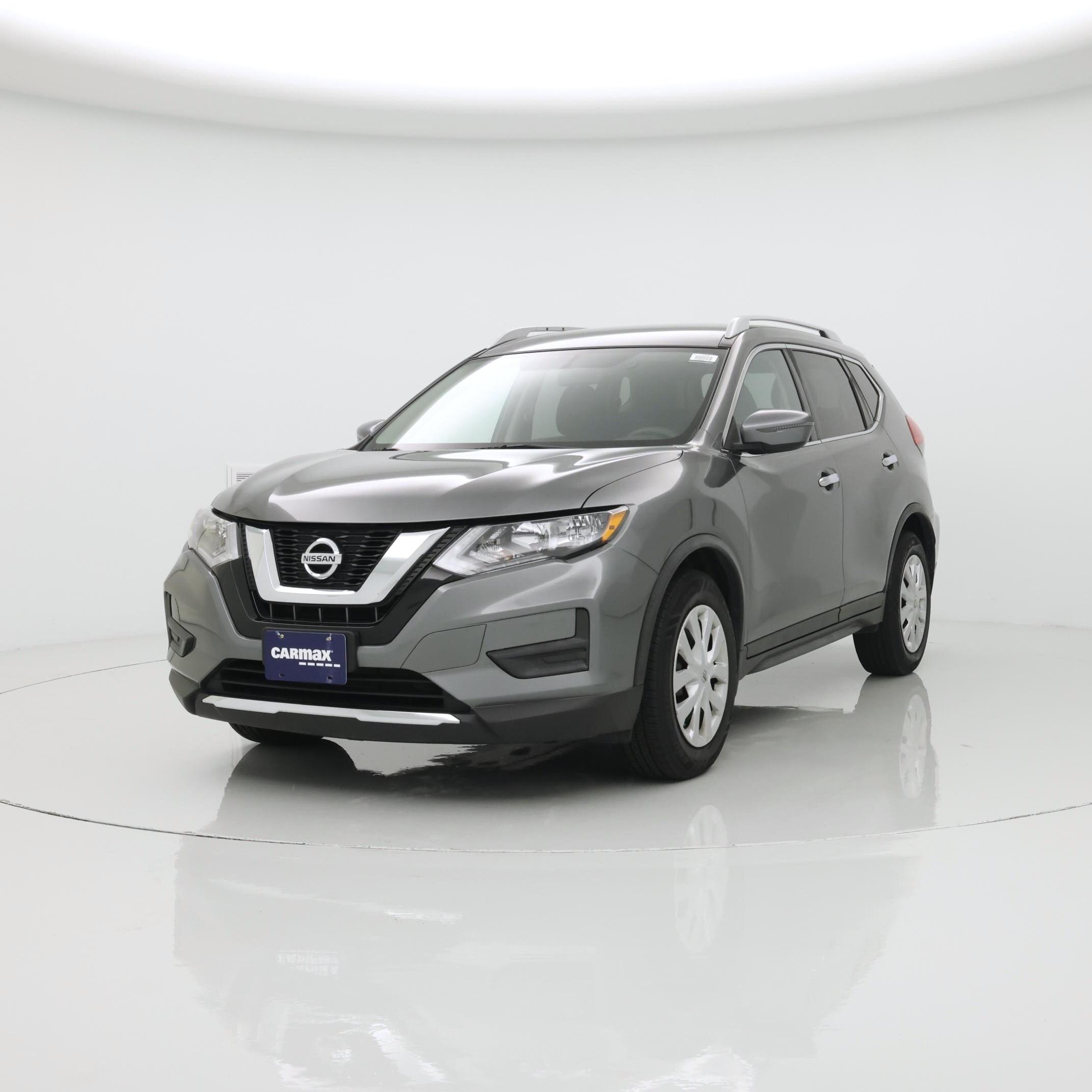 Thumbnail: 2017 Nissan Rogue - 4