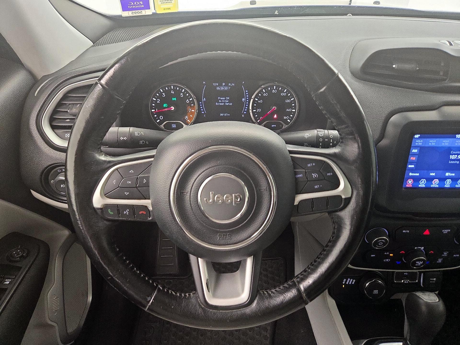 Thumbnail: 2018 Jeep Renegade - 10