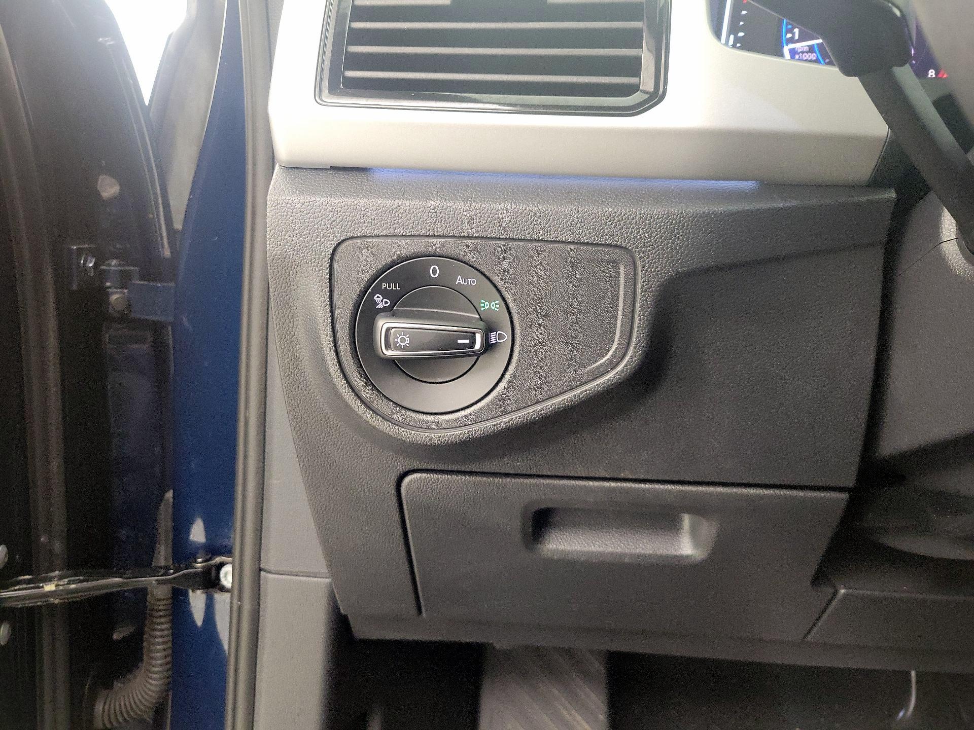 Thumbnail: 2021 Volkswagen Atlas - 13