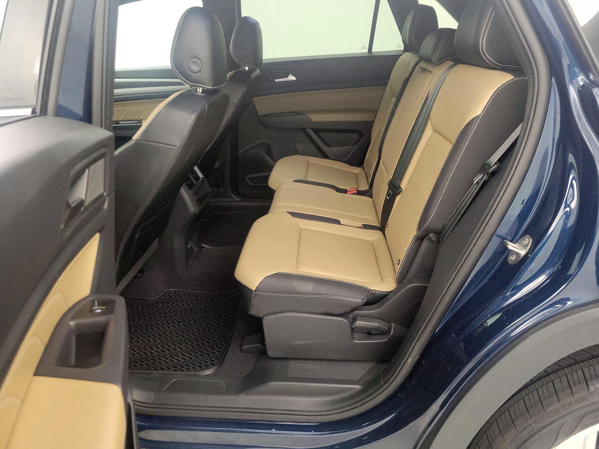 Thumbnail: 2021 Volkswagen Atlas - 20