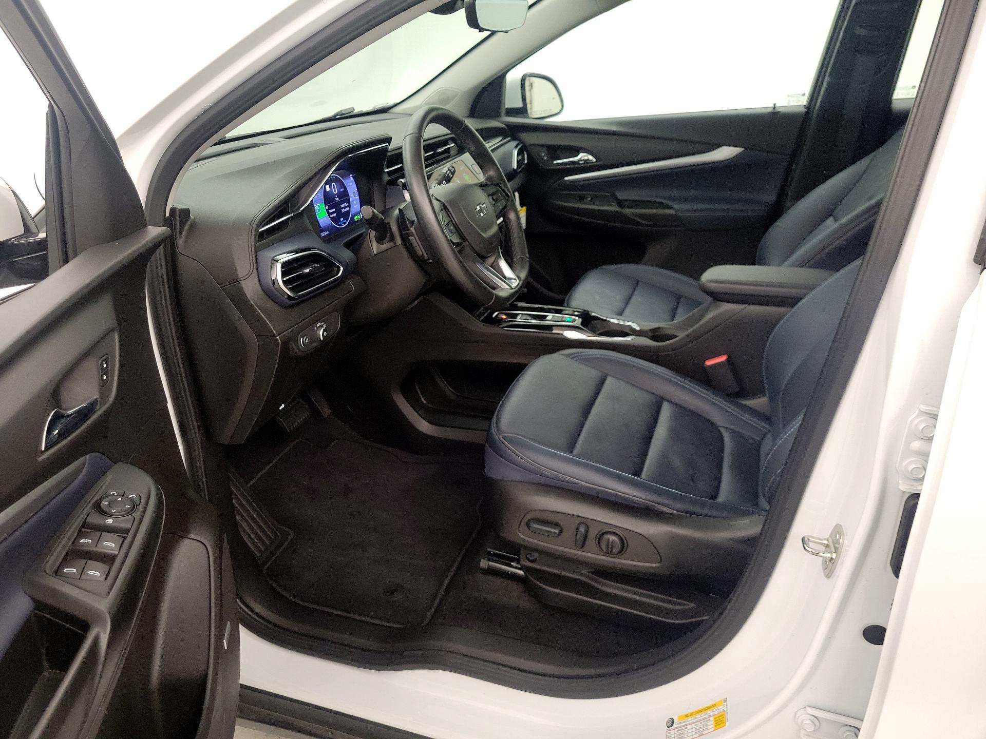 Thumbnail: 2023 Chevrolet Bolt EUV - 11