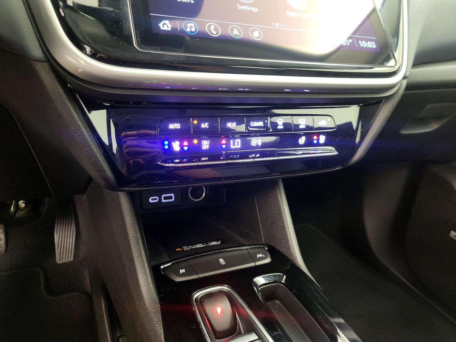 Thumbnail: 2023 Chevrolet Bolt EUV - 17