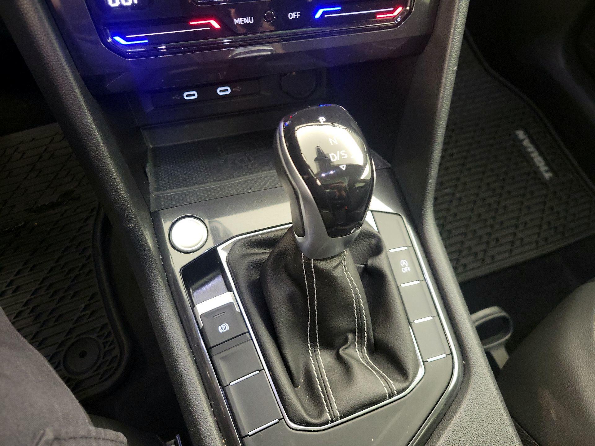 Thumbnail: 2023 Volkswagen Tiguan - 17