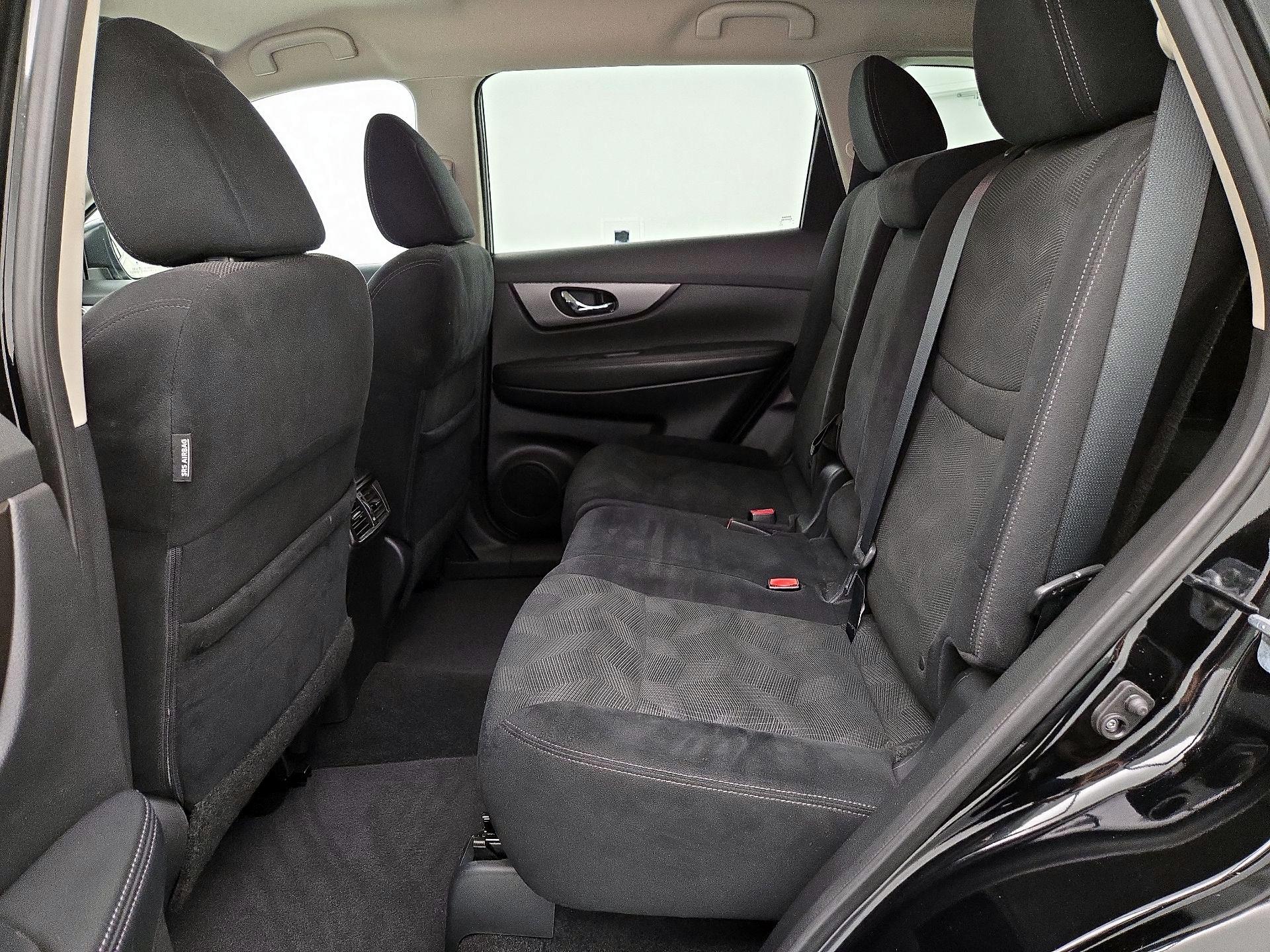 Thumbnail: 2014 Nissan Rogue - 19