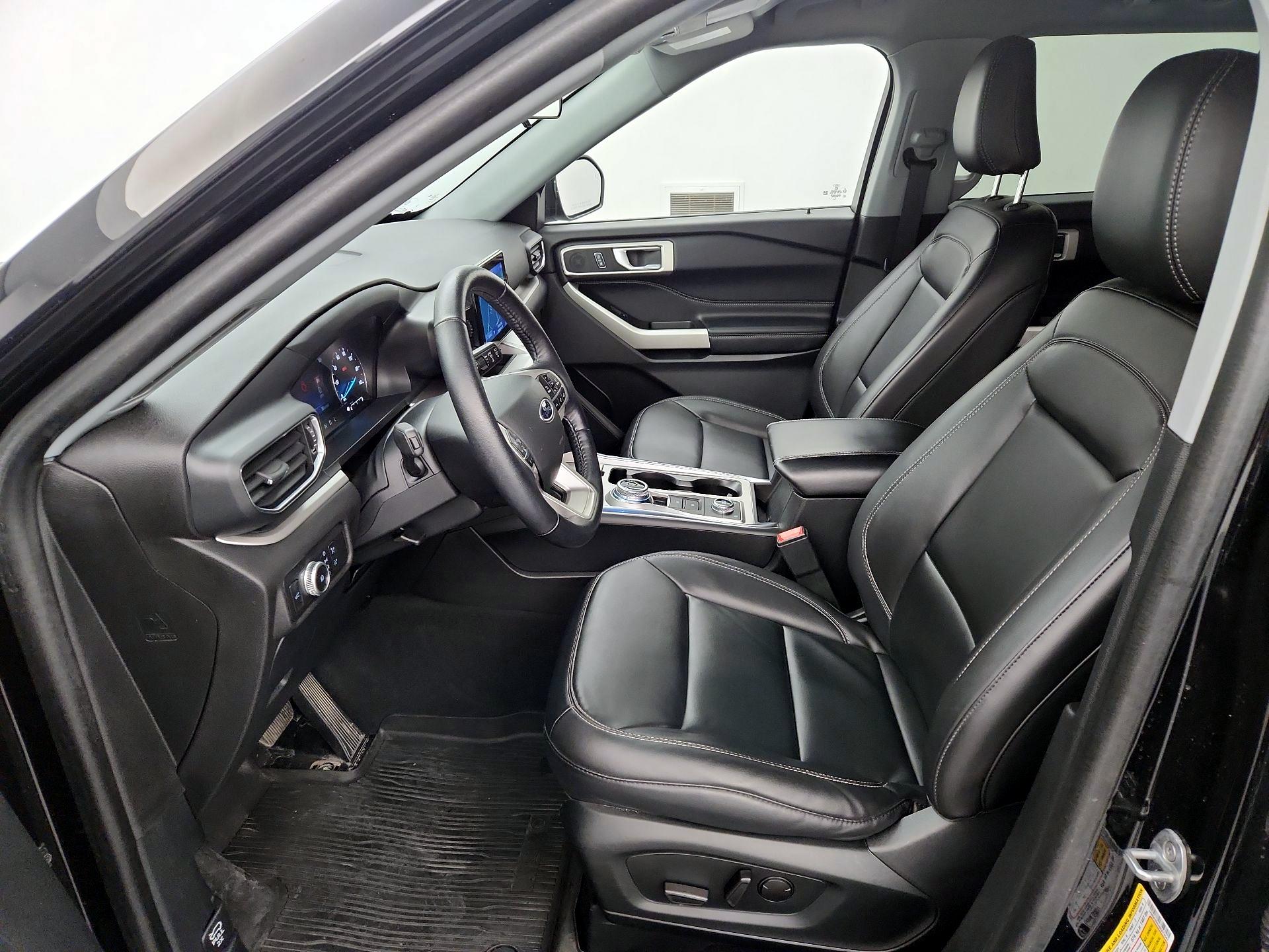 Thumbnail: 2022 Ford Explorer - 11
