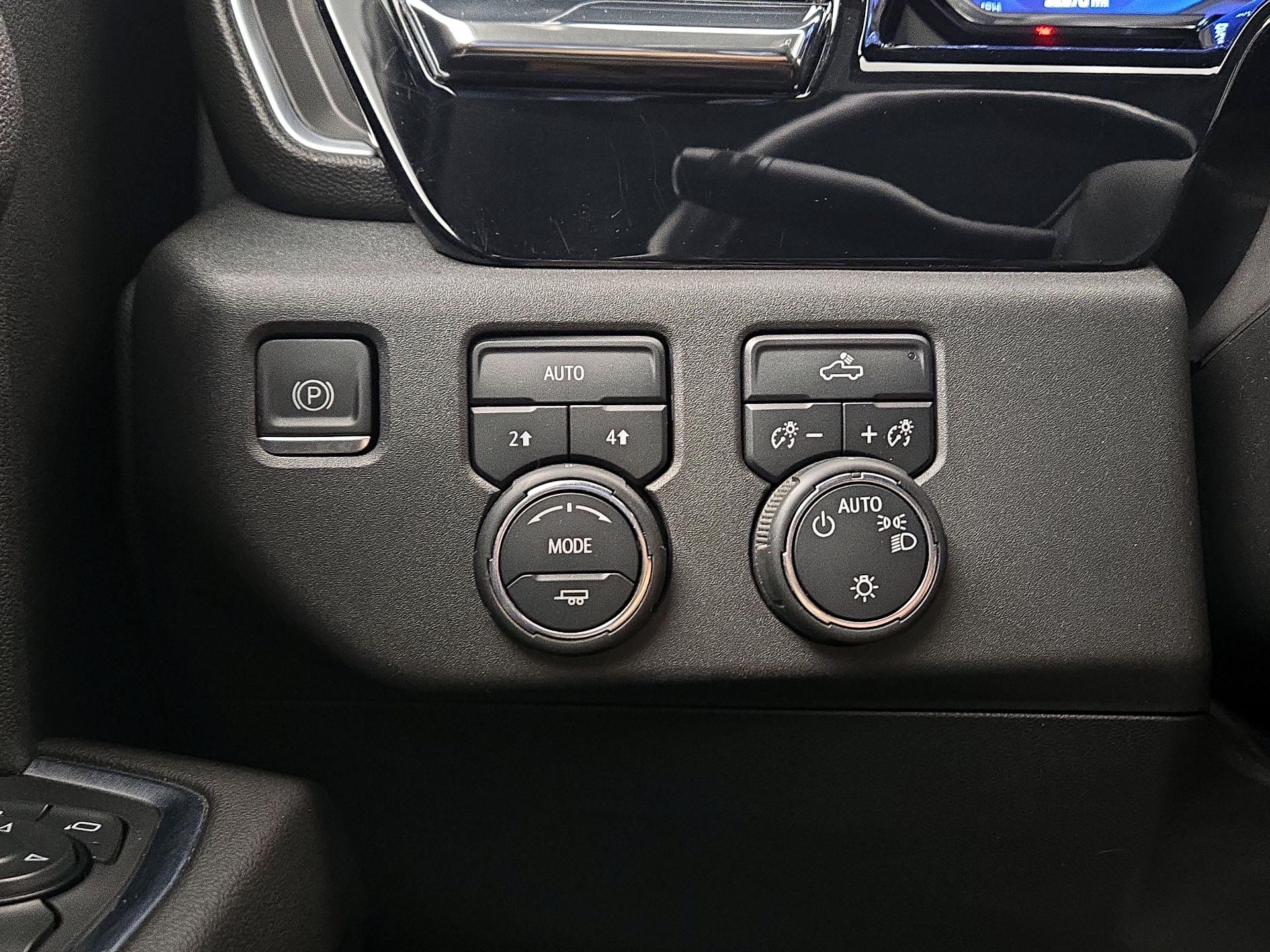 Thumbnail: 2023 Chevrolet Silverado 1500 - 13