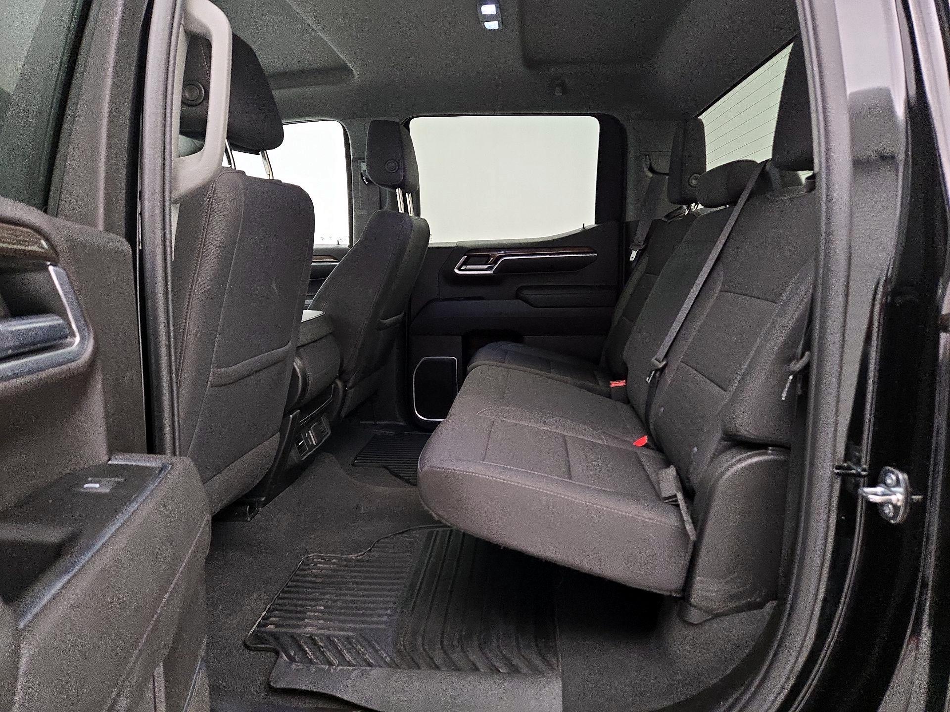 Thumbnail: 2022 Chevrolet Silverado 1500 - 19