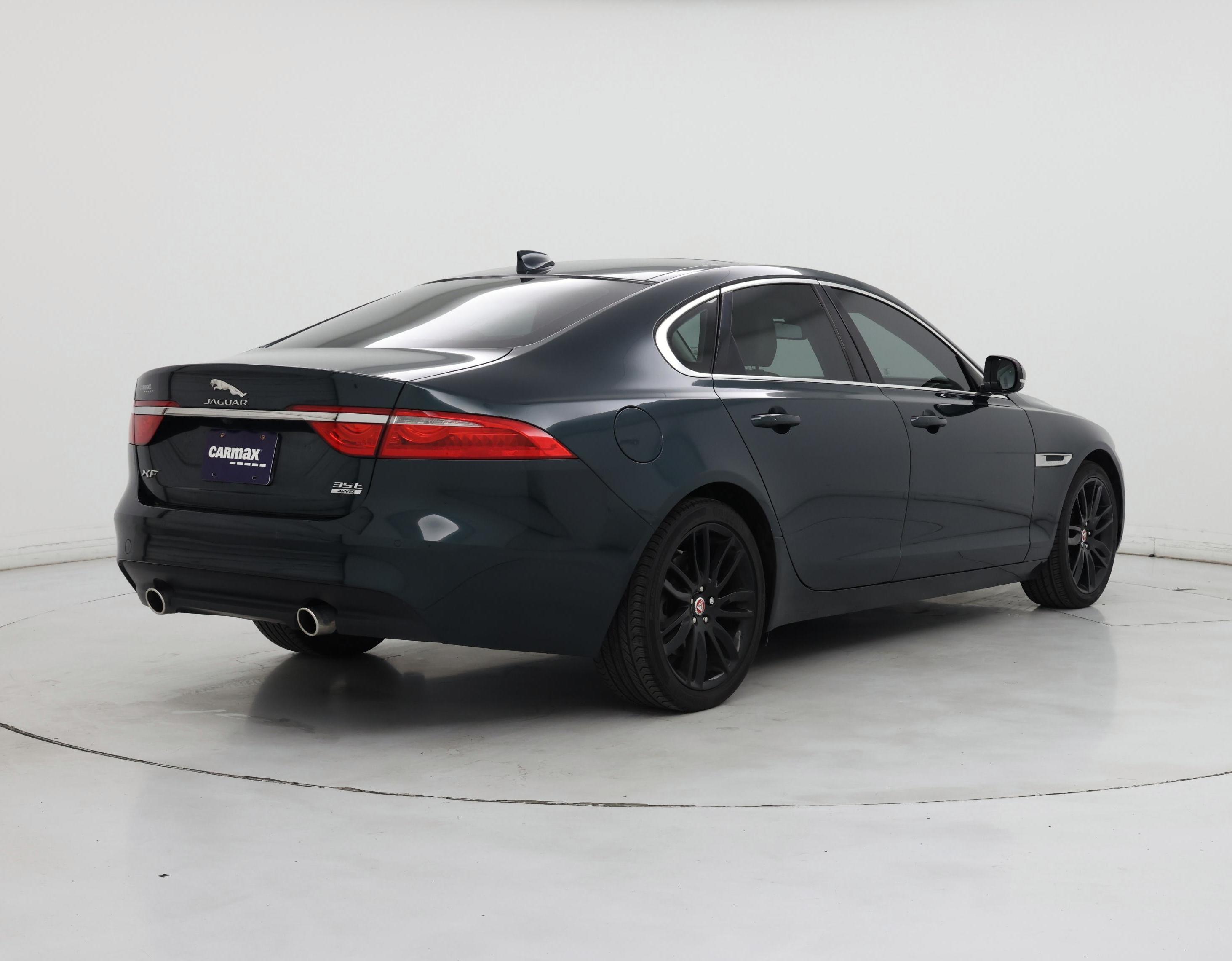 Thumbnail: 2017 Jaguar XF - 8