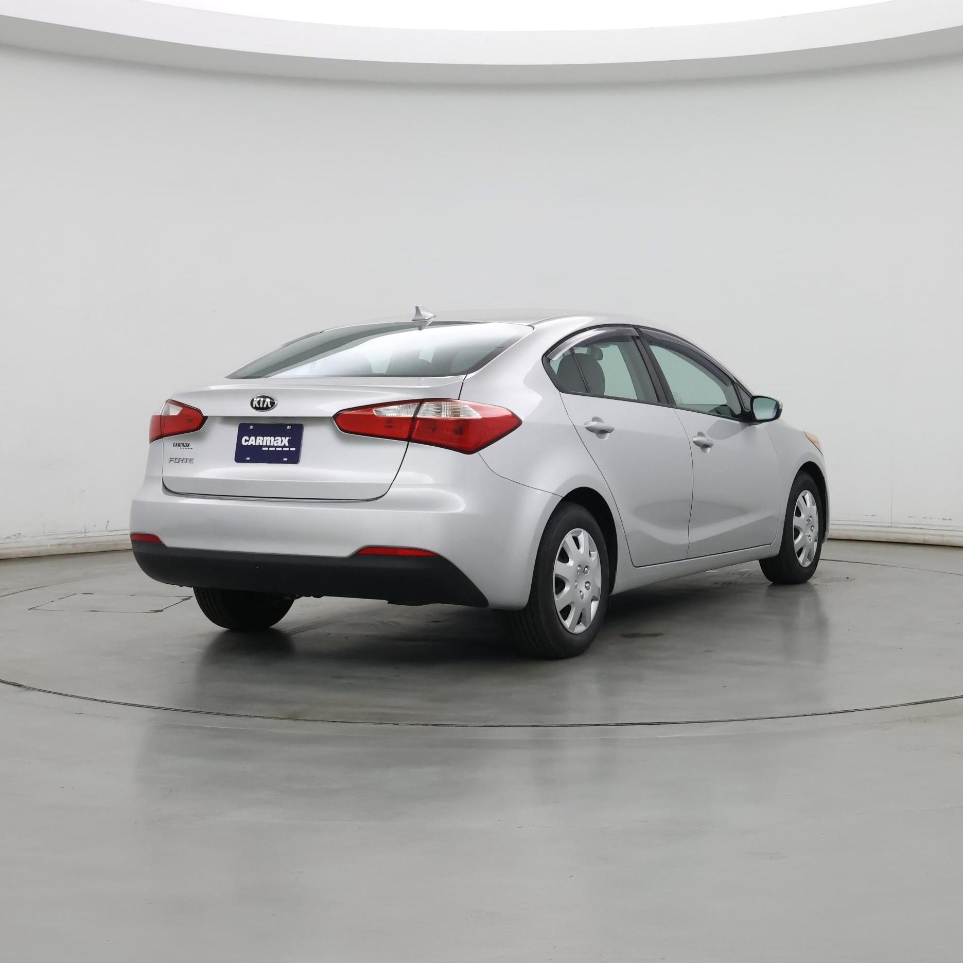 Thumbnail: 2016 Kia Forte - 8