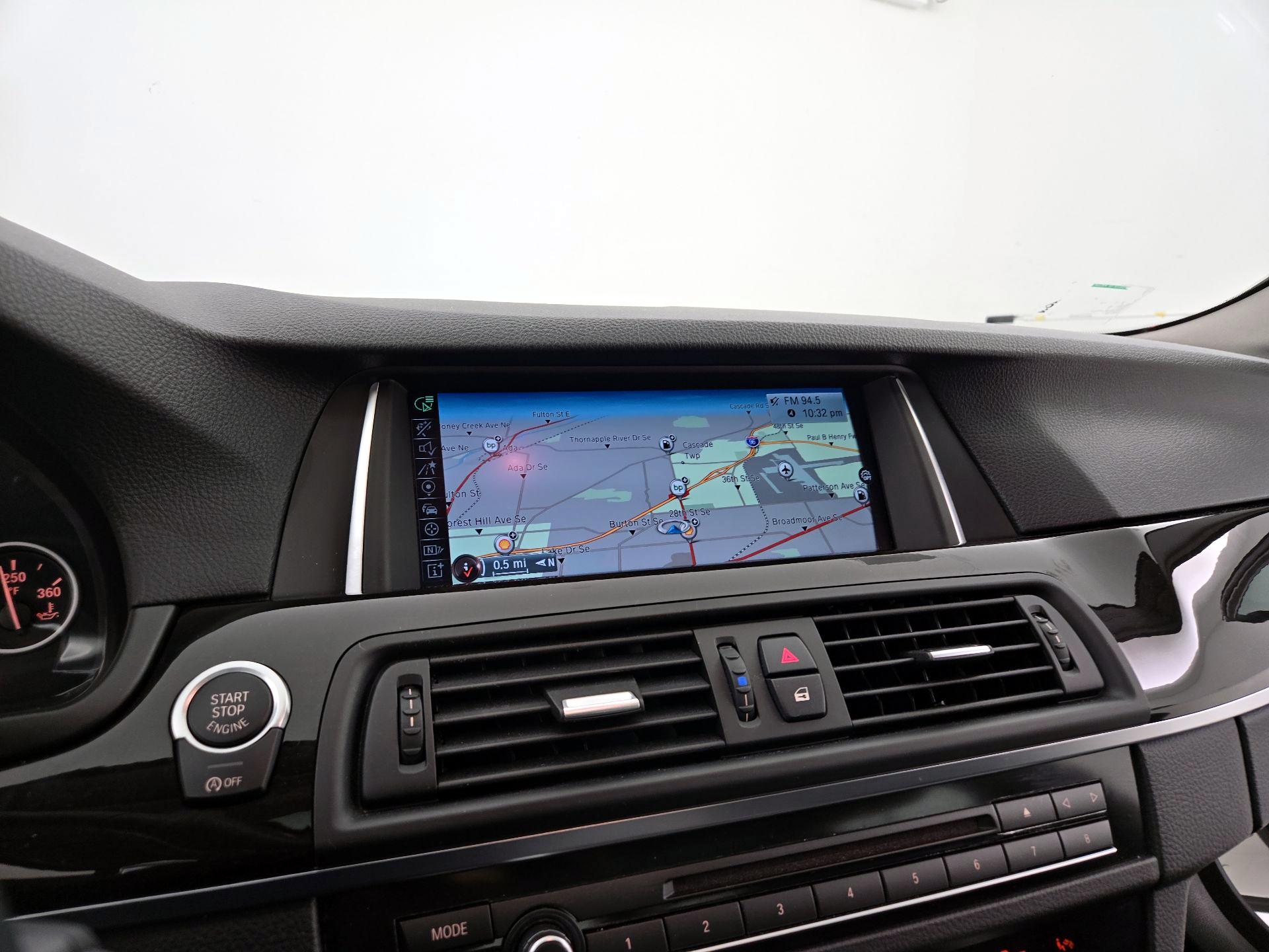Thumbnail: 2016 BMW 5 Series - 14