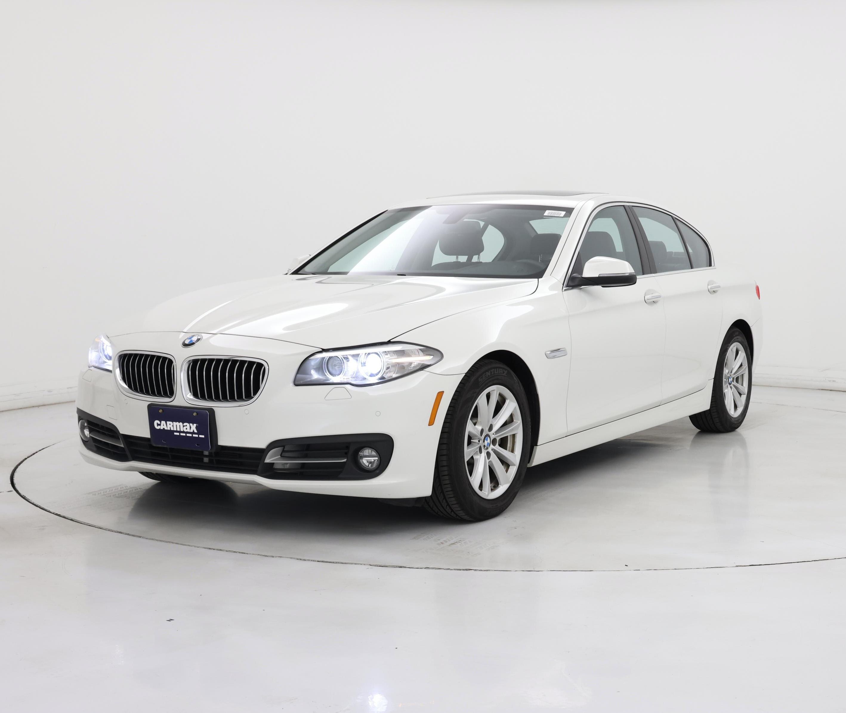 Thumbnail: 2016 BMW 5 Series - 4