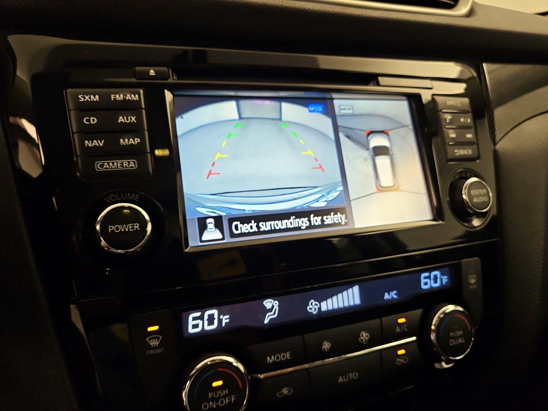 Thumbnail: 2016 Nissan Rogue - 15