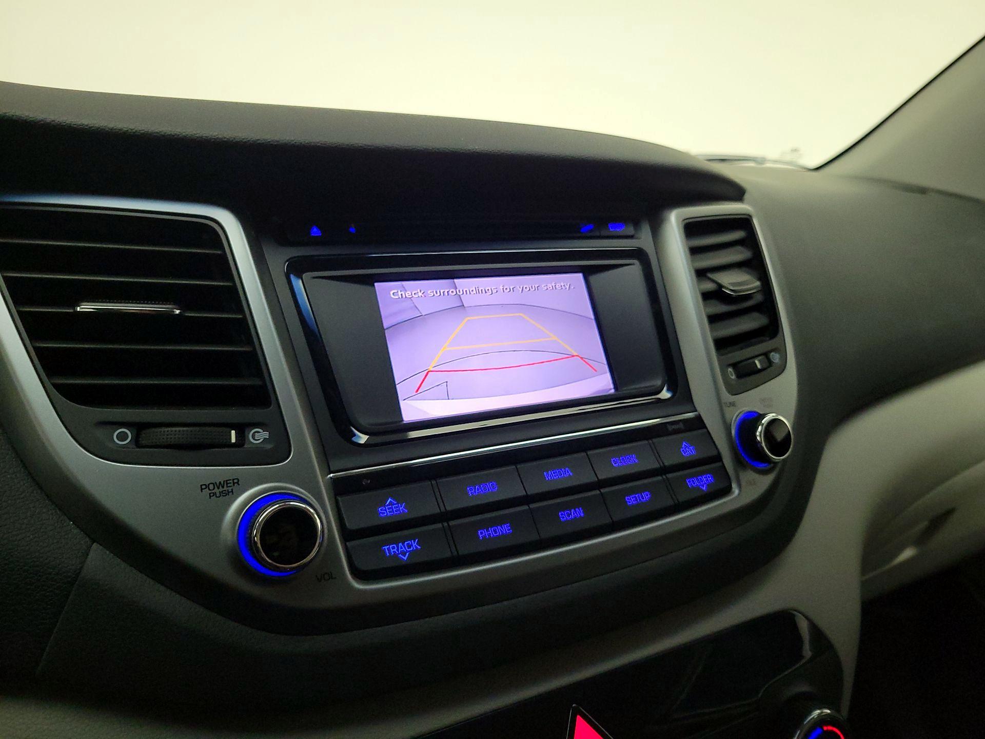Thumbnail: 2016 Hyundai Tucson - 14