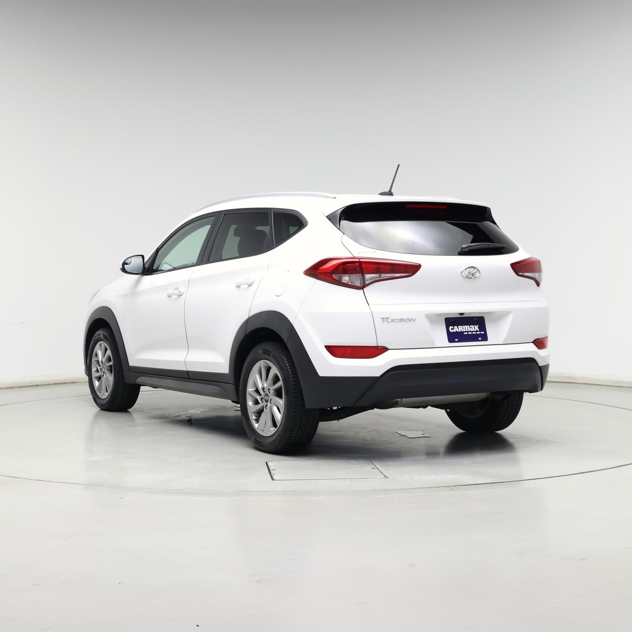 Thumbnail: 2016 Hyundai Tucson - 2