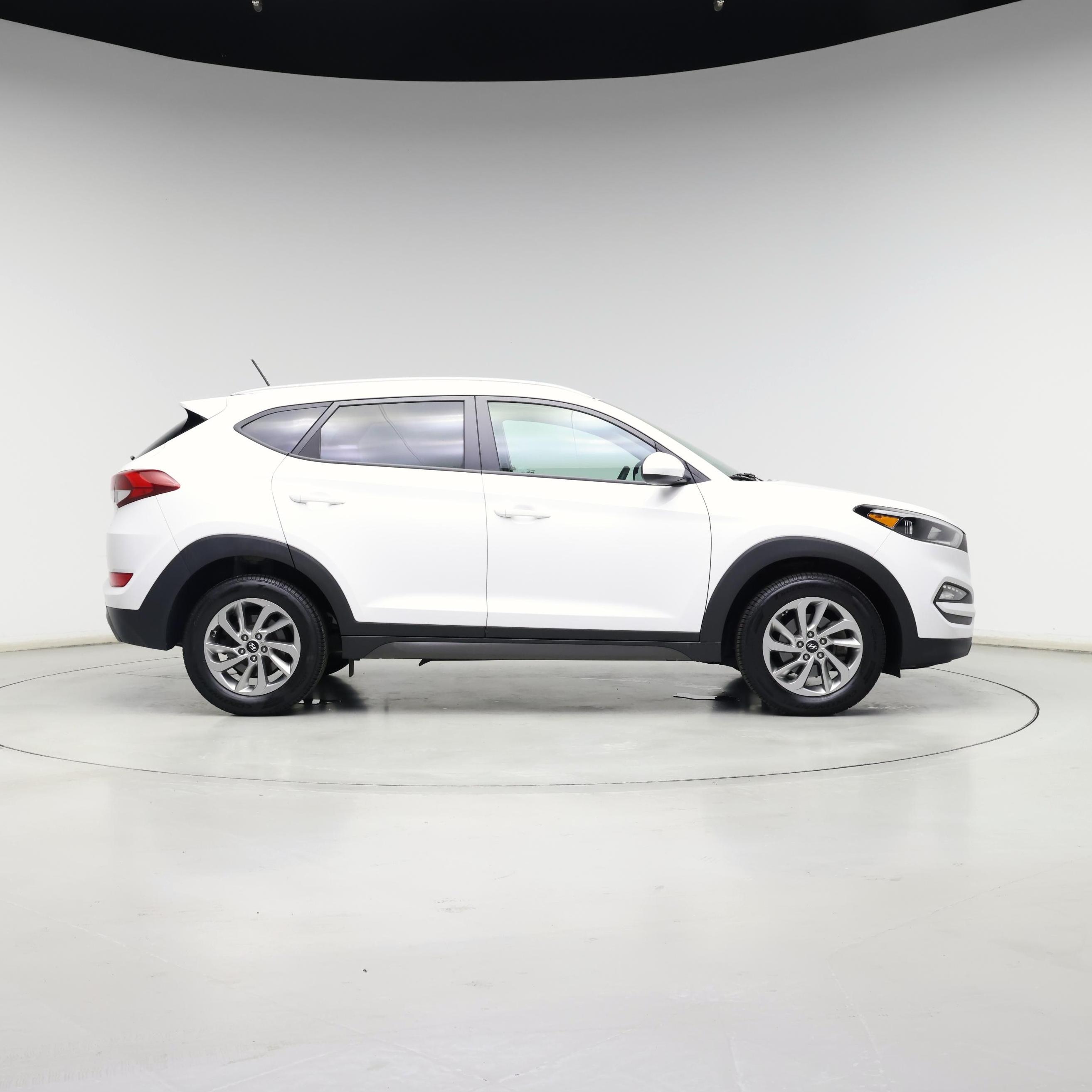 Thumbnail: 2016 Hyundai Tucson - 7