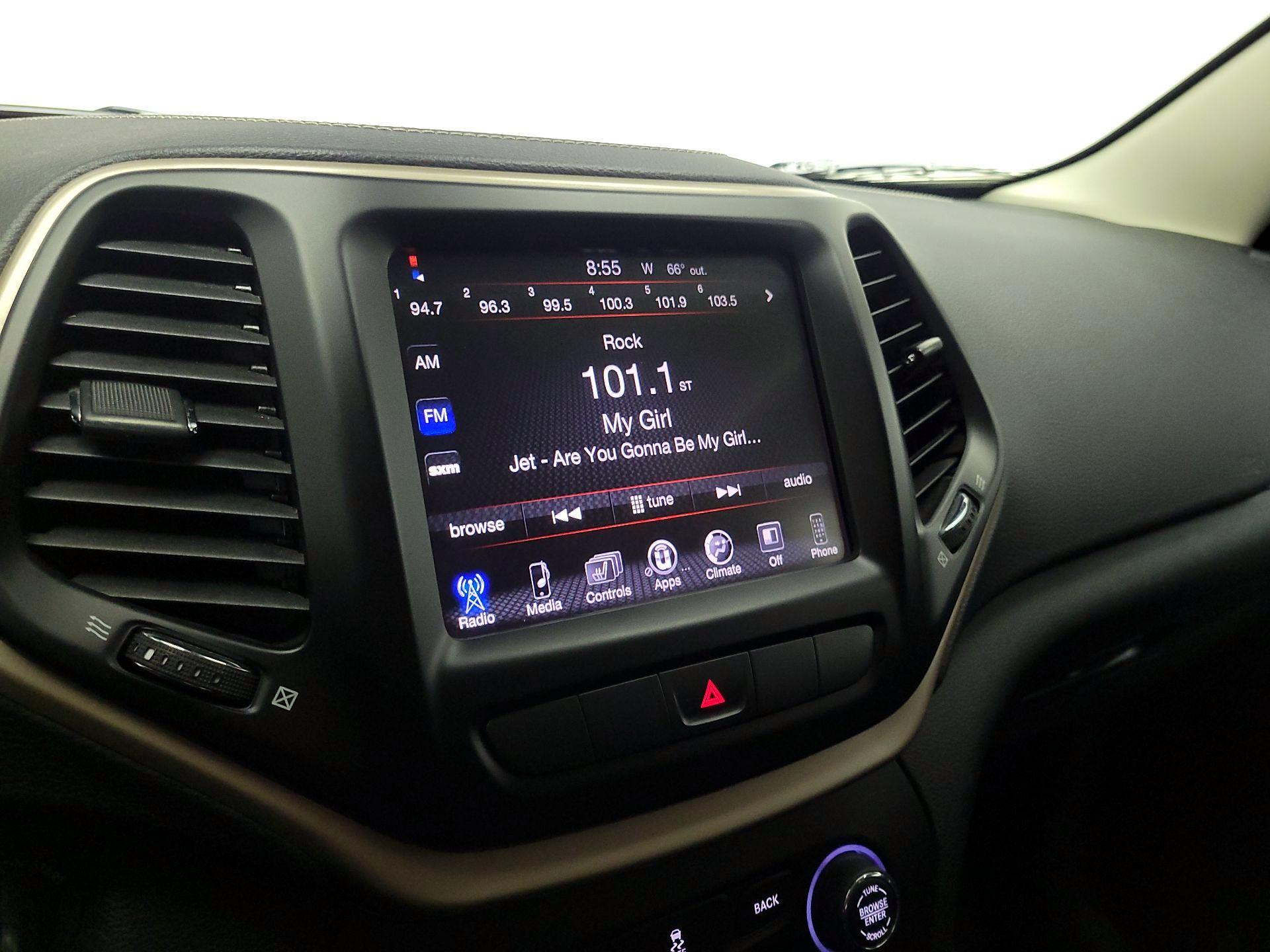 Thumbnail: 2015 Jeep Cherokee - 15