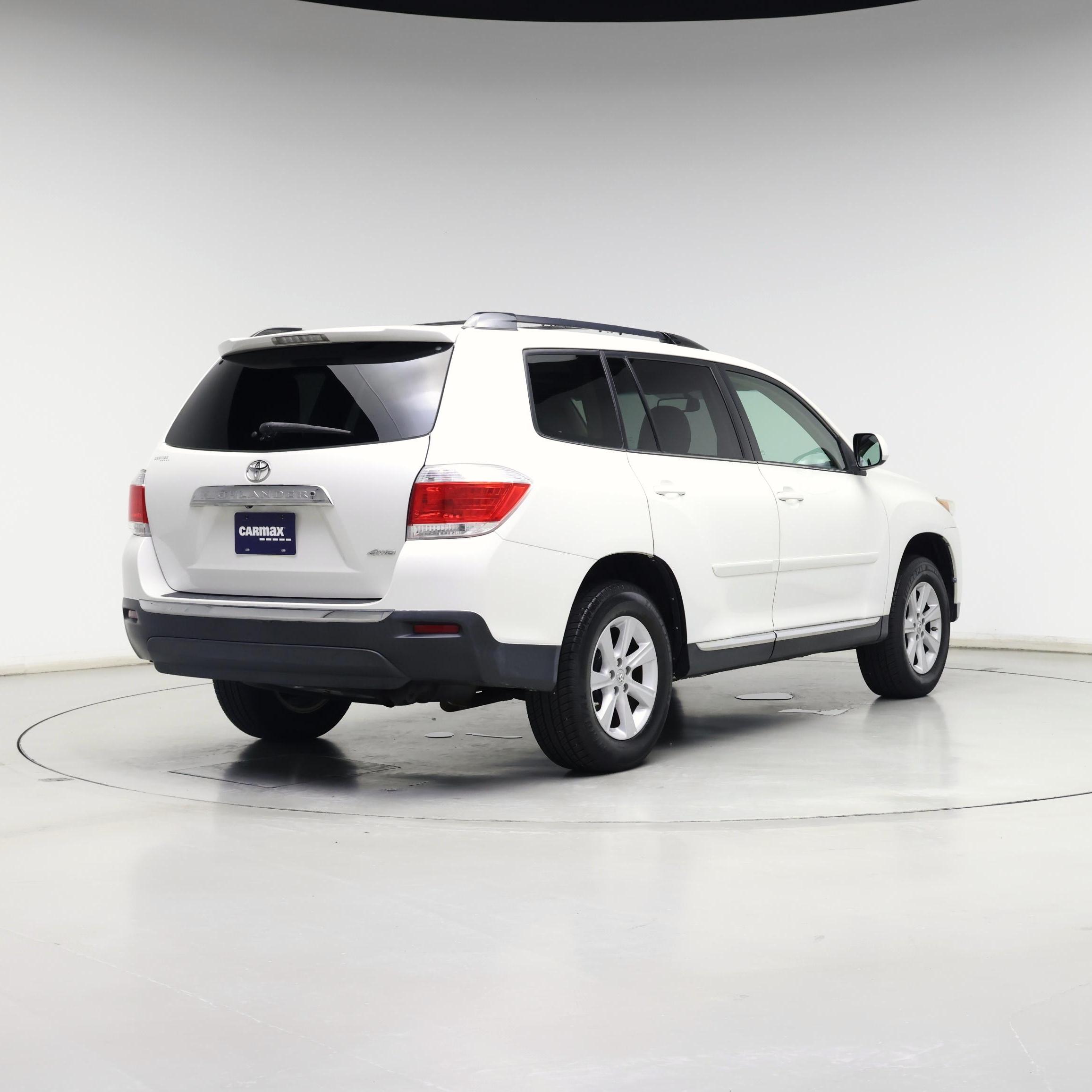 Thumbnail: 2013 Toyota Highlander - 8