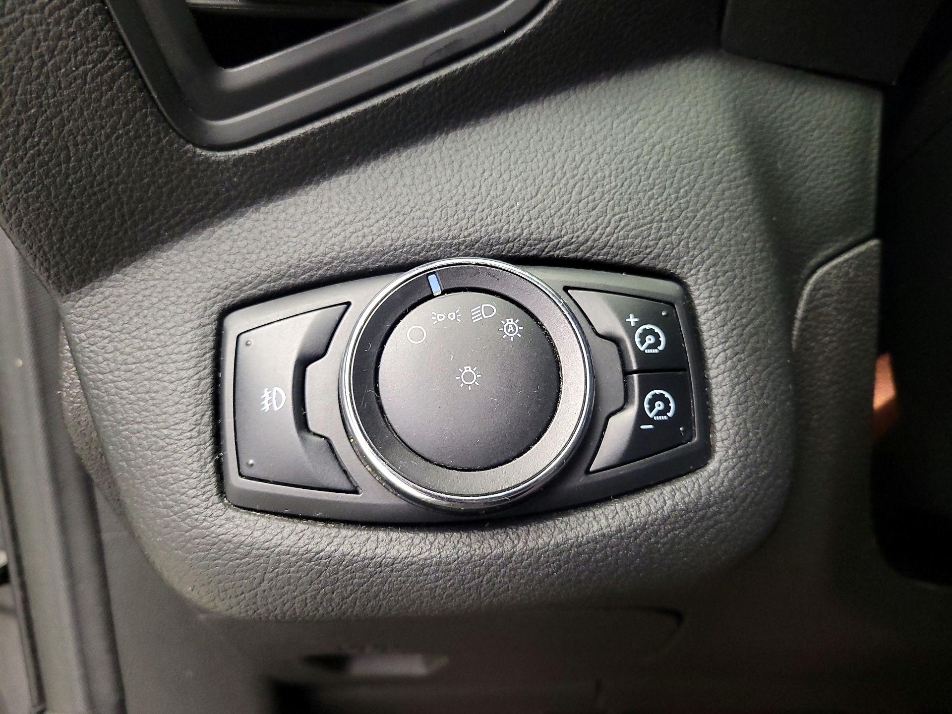 Thumbnail: 2013 Ford Escape - 13