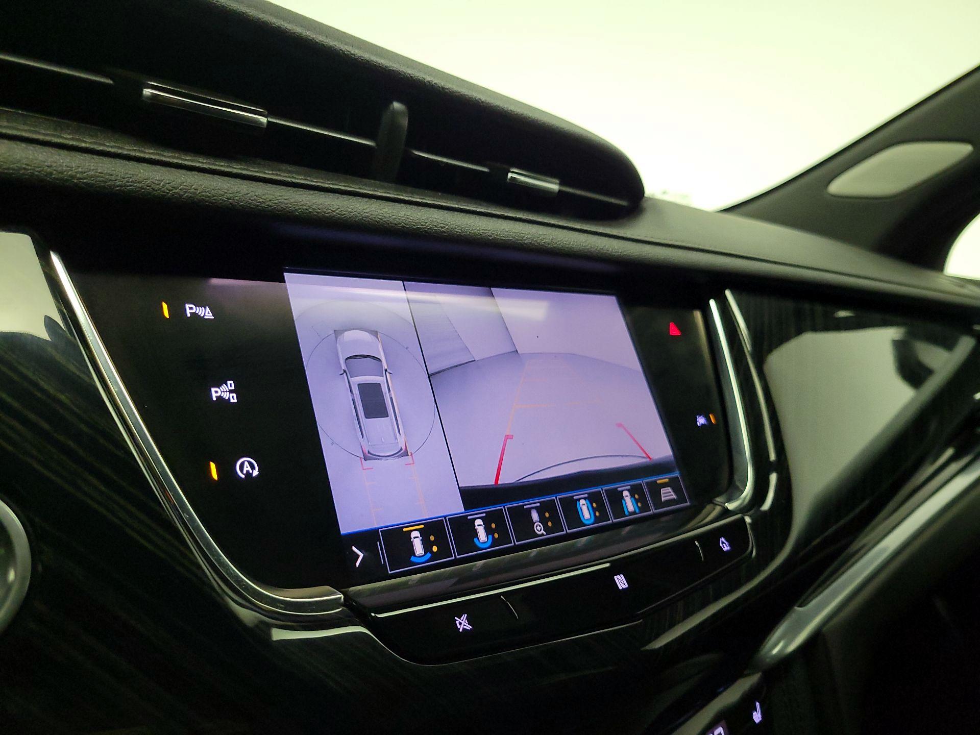 Thumbnail: 2020 Cadillac XT6 - 15