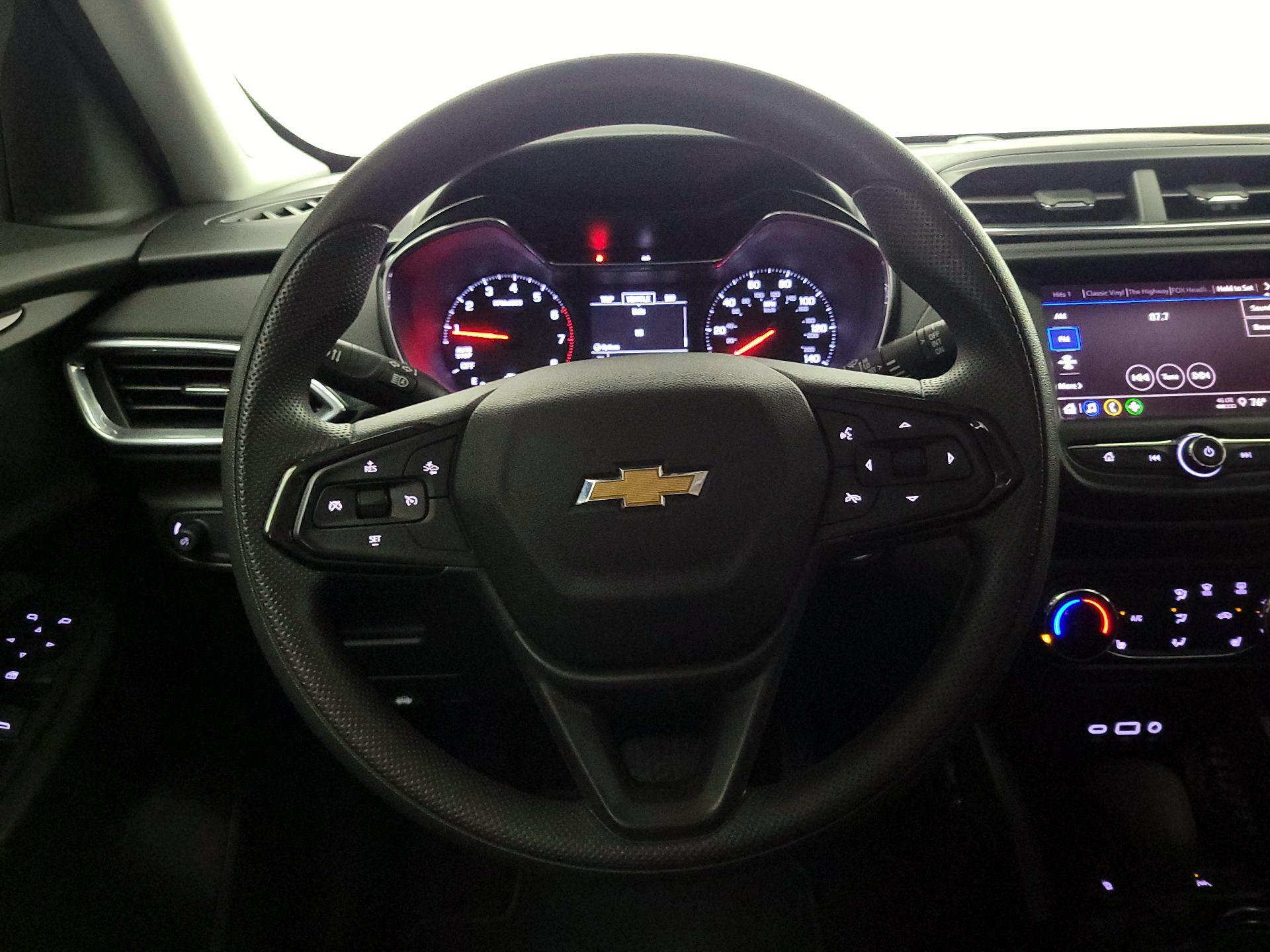 Thumbnail: 2023 Chevrolet TrailBlazer - 10