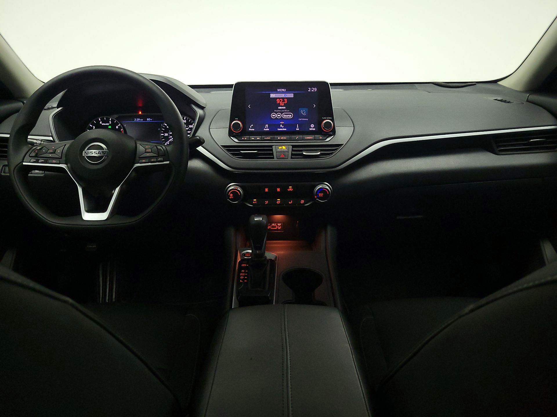 Thumbnail: 2020 Nissan Altima - 9