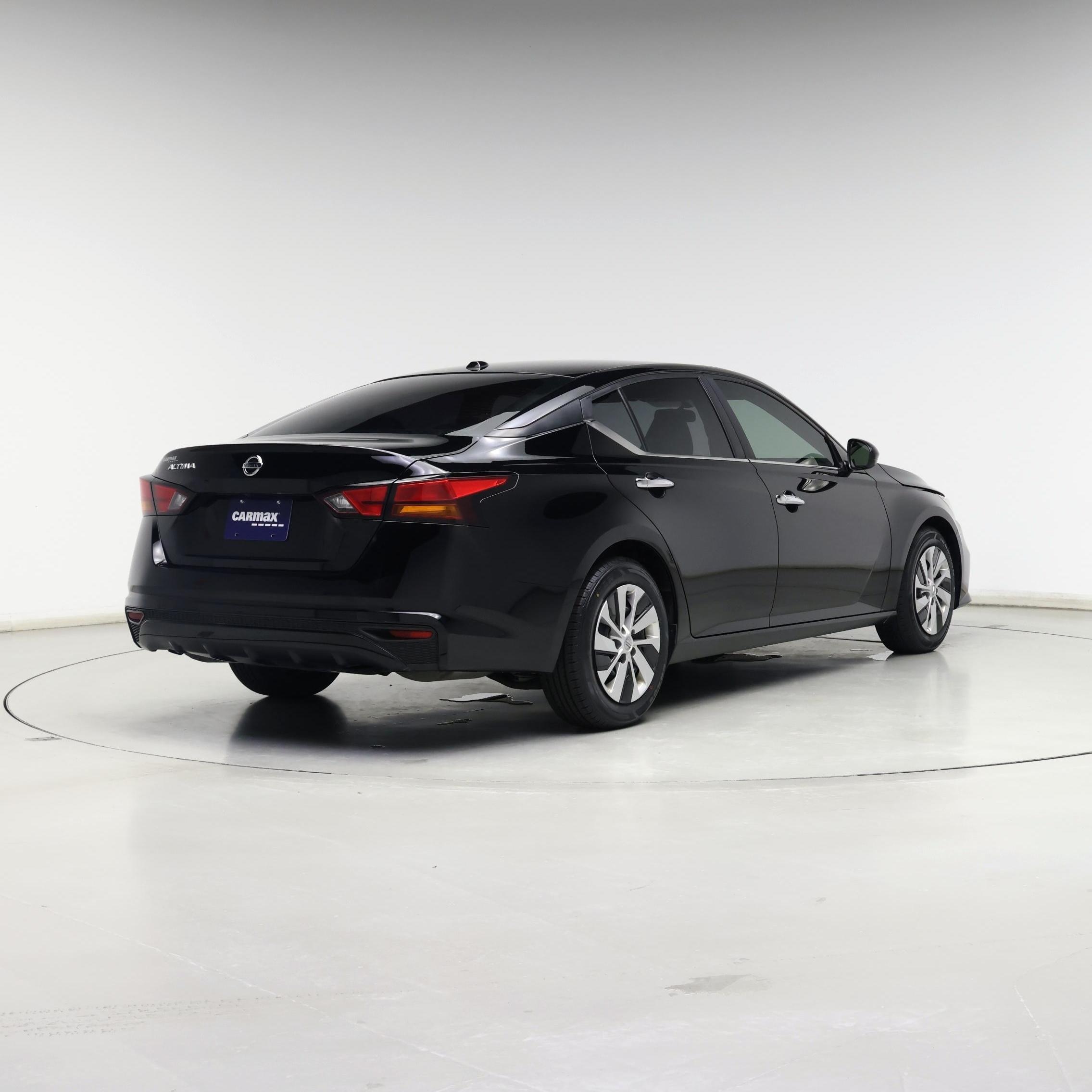 Thumbnail: 2020 Nissan Altima - 8
