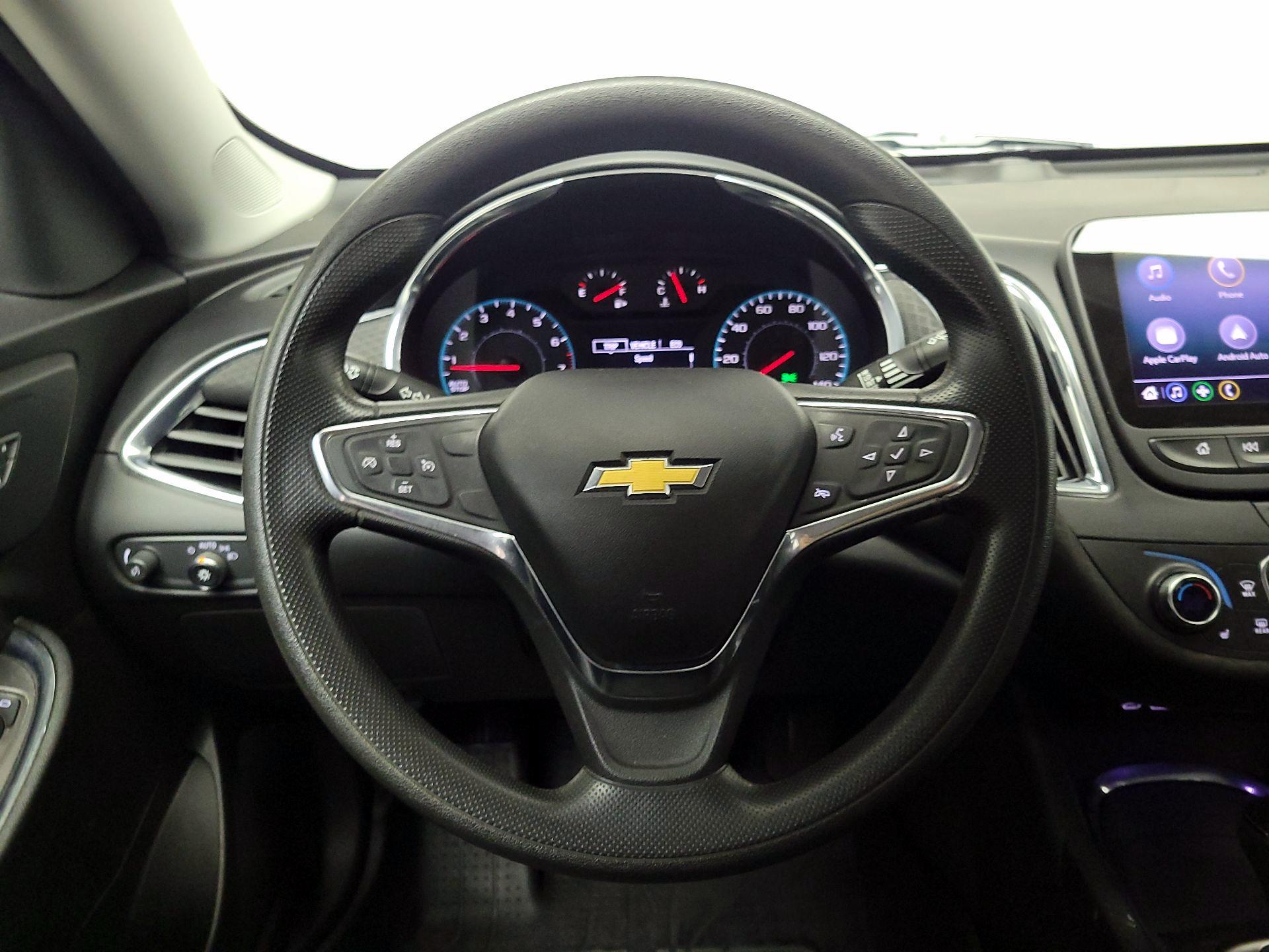 Thumbnail: 2019 Chevrolet Malibu - 10