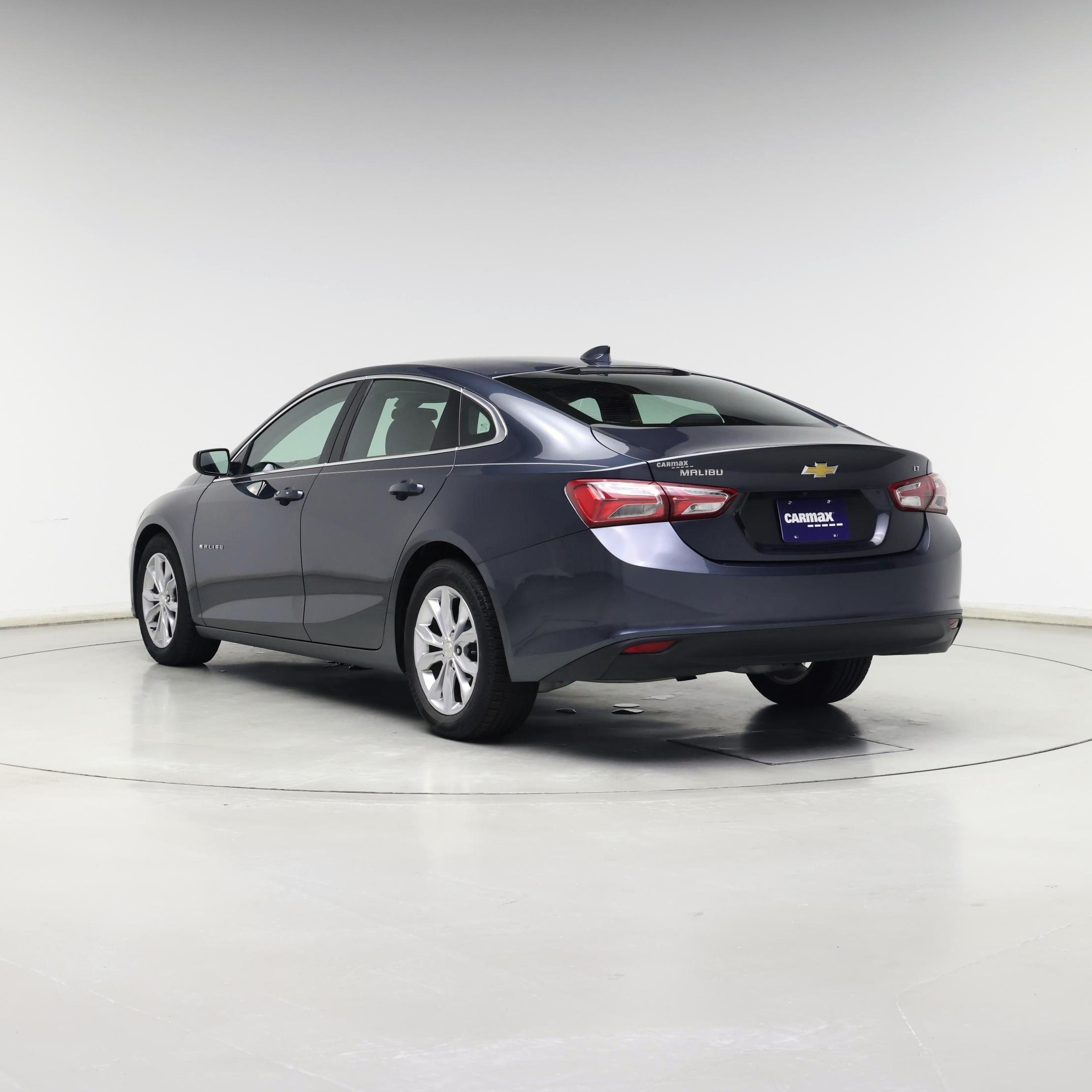 Thumbnail: 2019 Chevrolet Malibu - 2