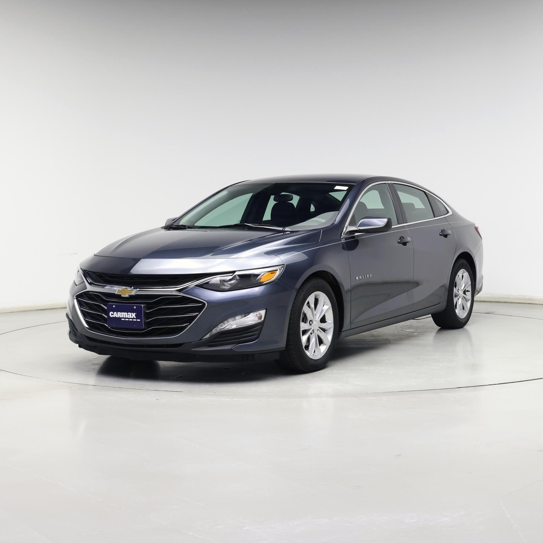 Thumbnail: 2019 Chevrolet Malibu - 4