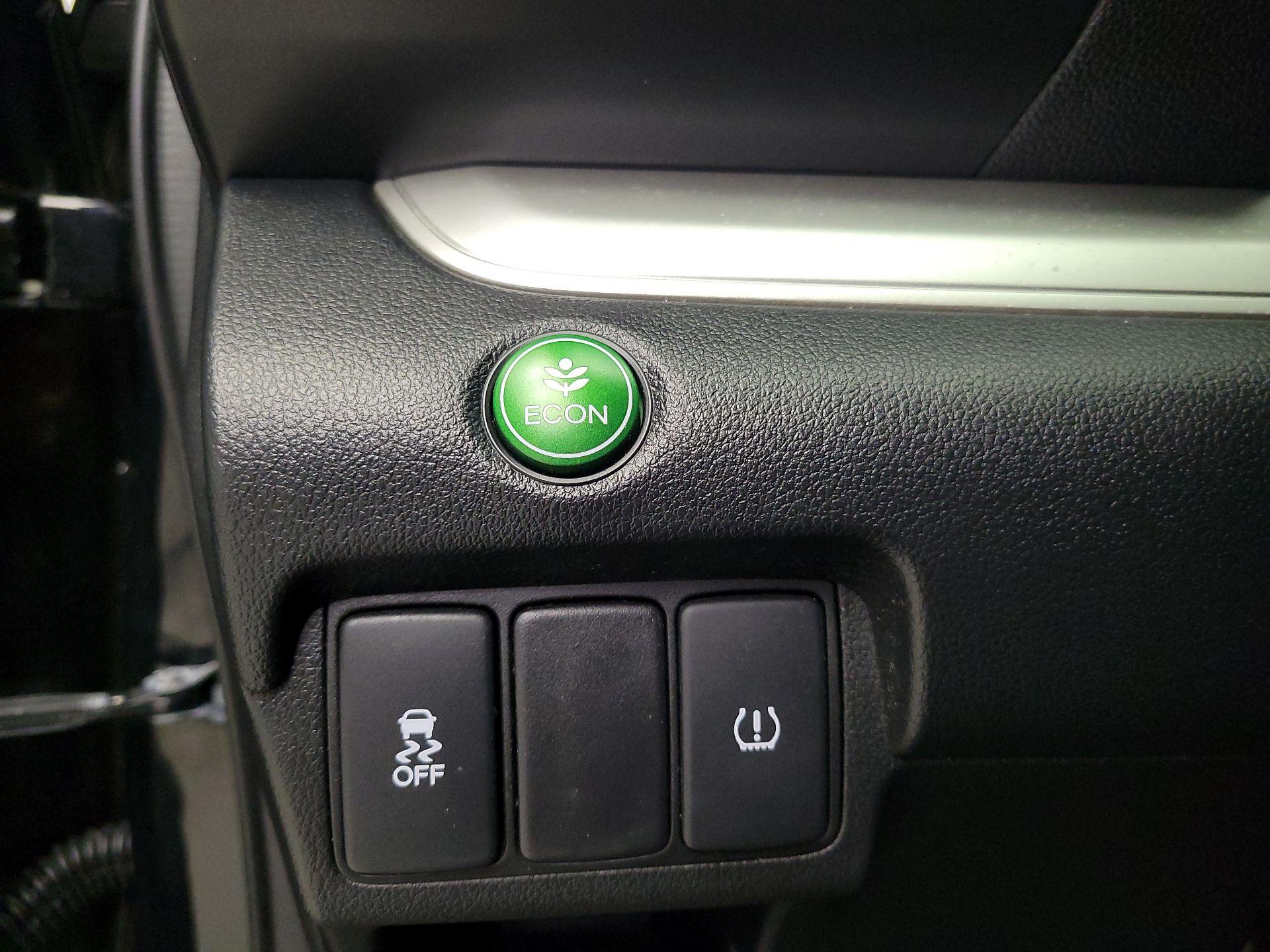 Thumbnail: 2016 Honda CR-V - 13