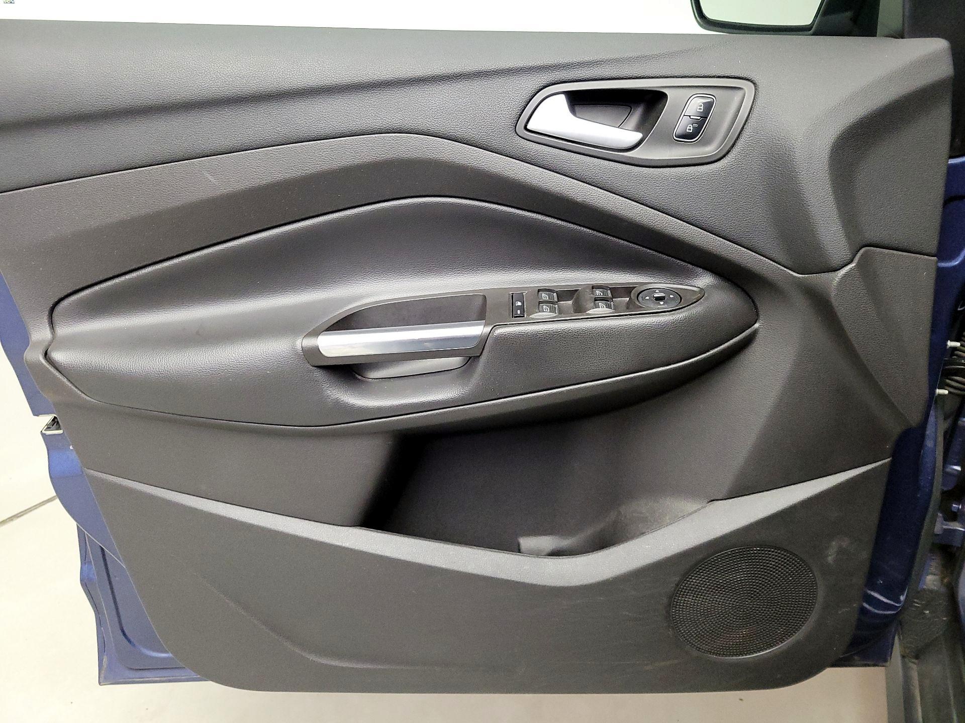 Thumbnail: 2018 Ford C-Max - 12