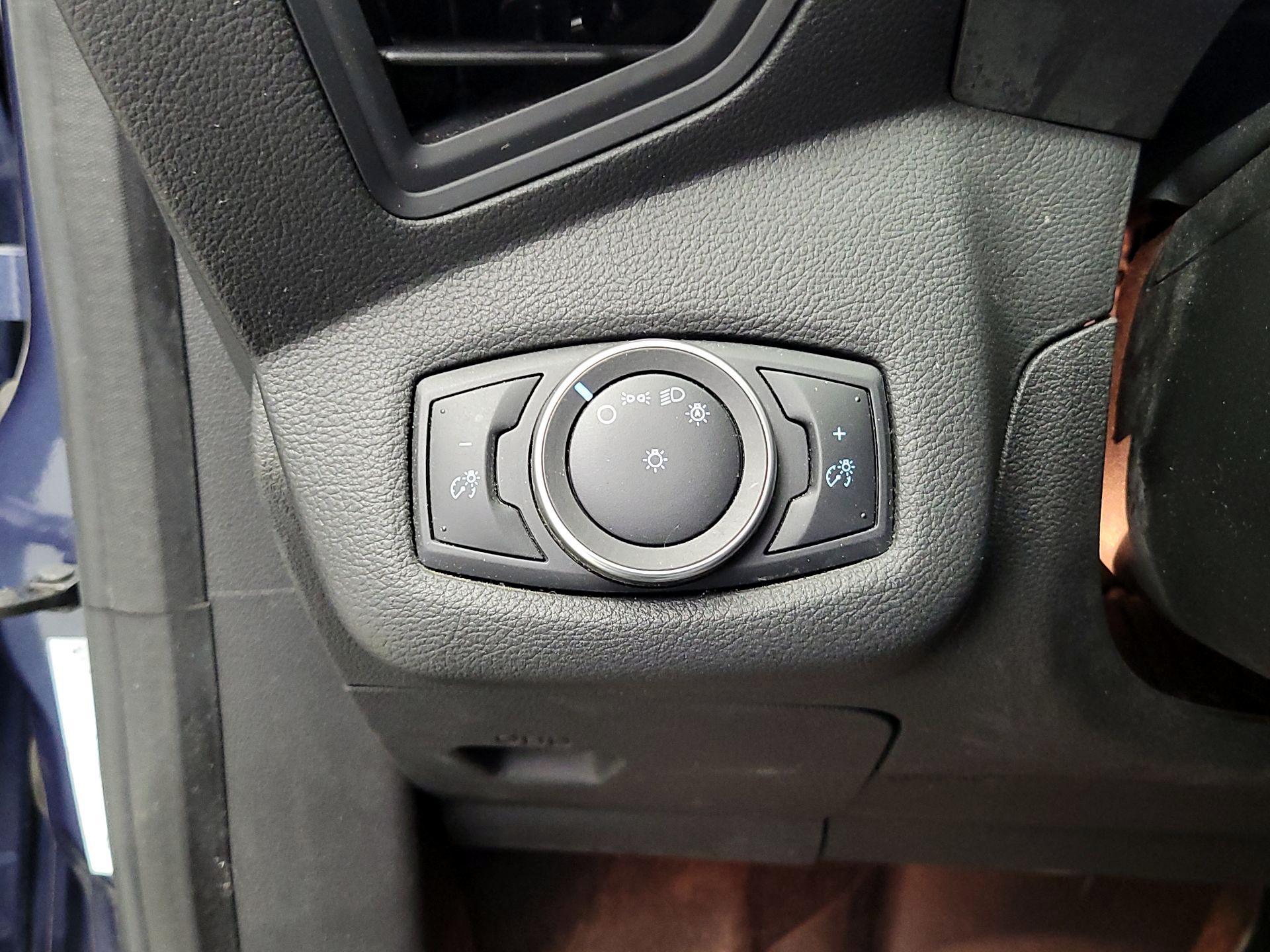 Thumbnail: 2018 Ford C-Max - 13
