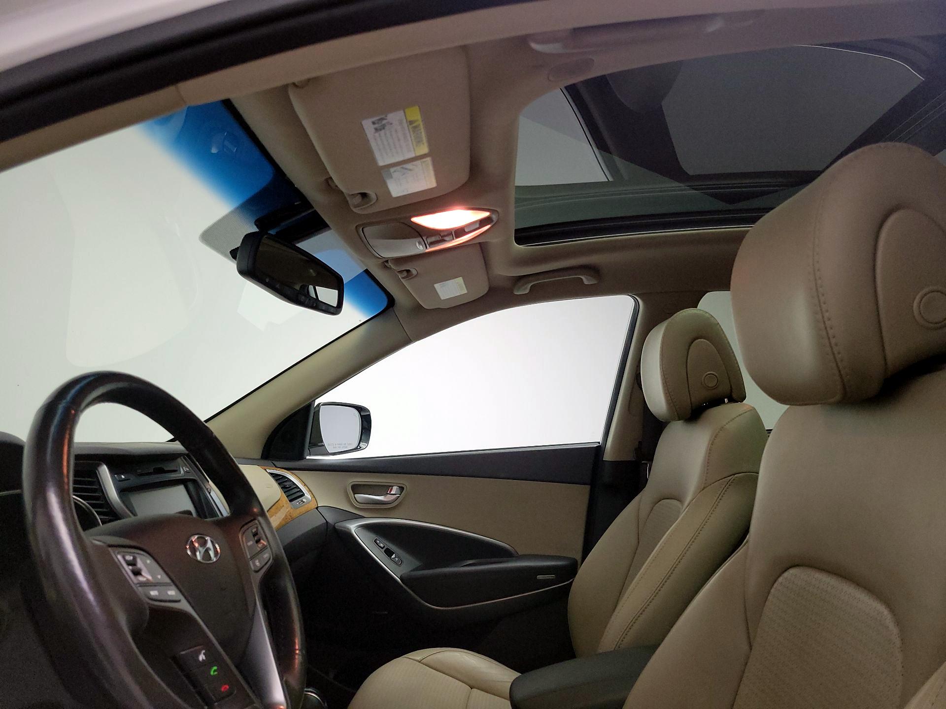 Thumbnail: 2015 Hyundai Santa Fe - 20