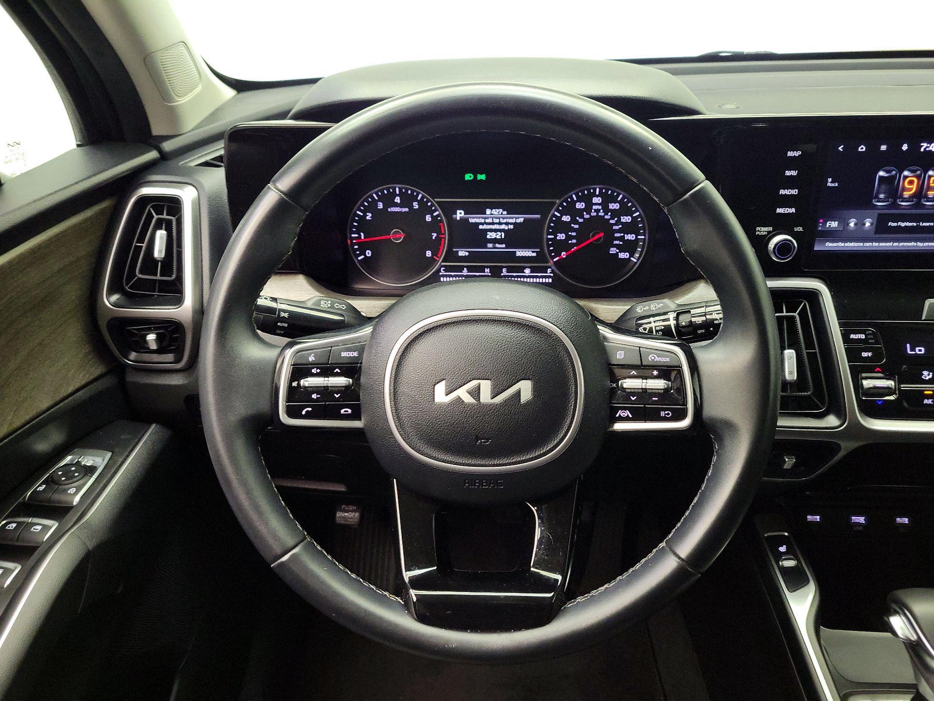 Thumbnail: 2022 Kia Sorento - 10