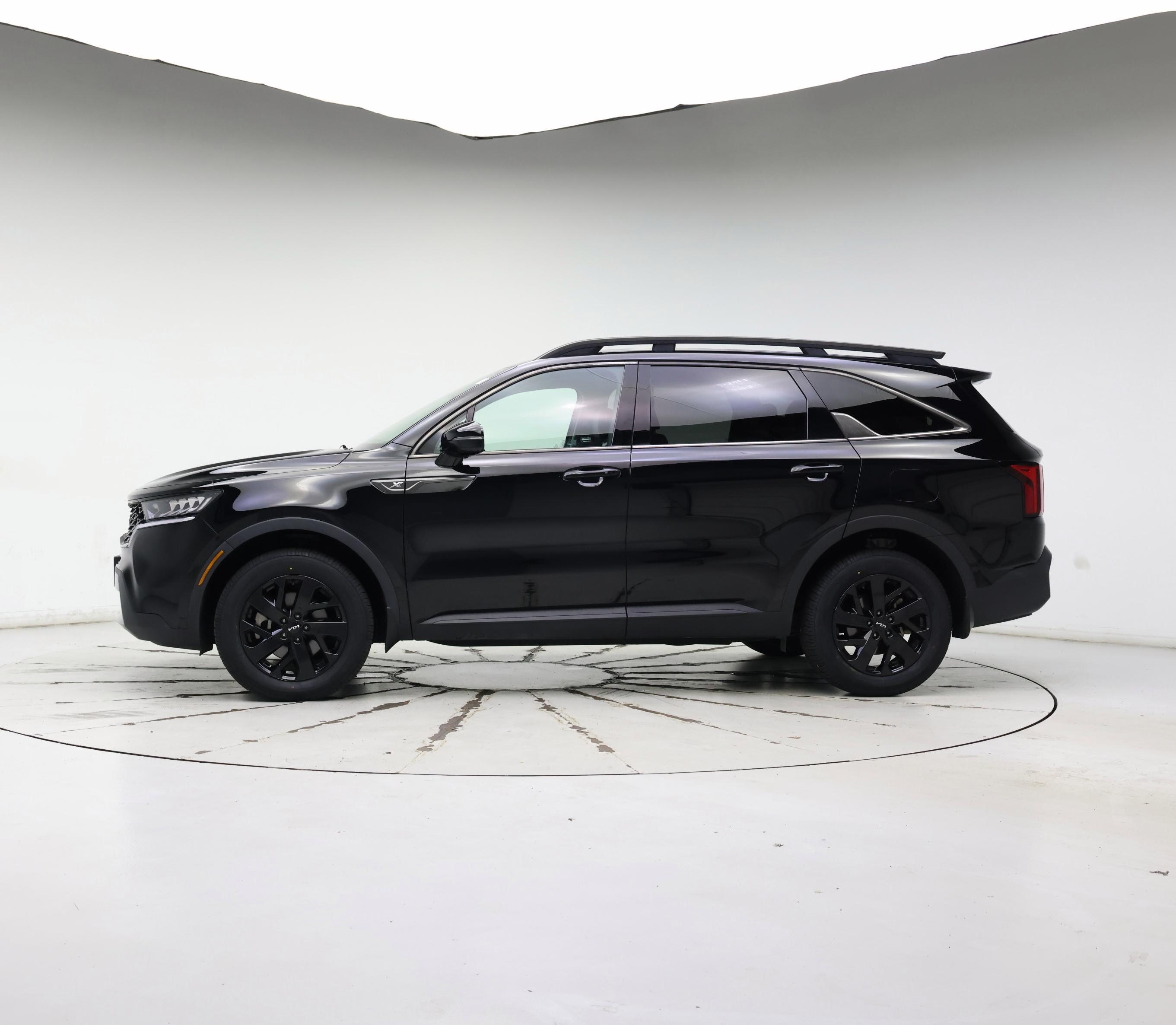 Thumbnail: 2022 Kia Sorento - 3