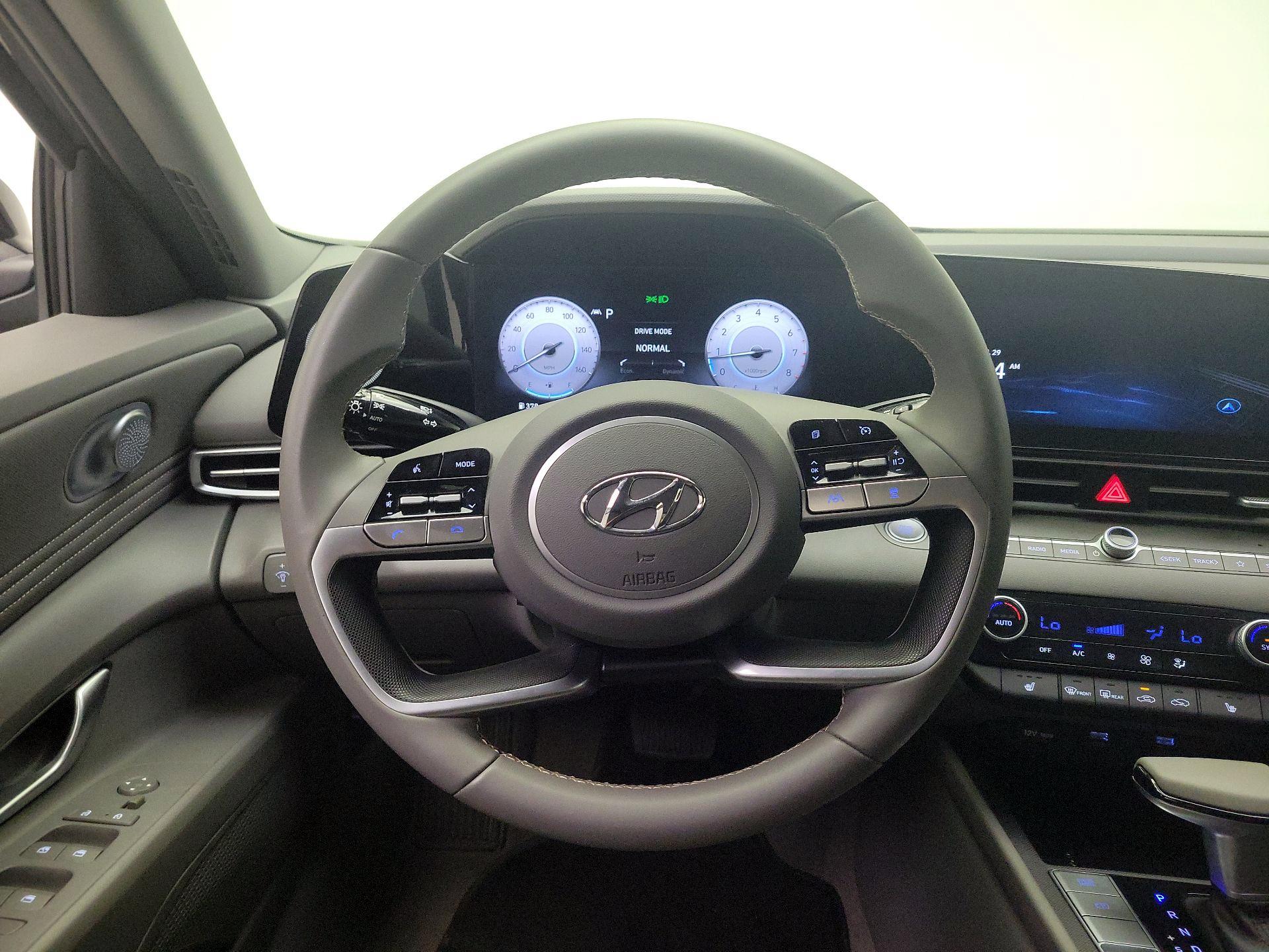 Thumbnail: 2023 Hyundai Elantra - 10