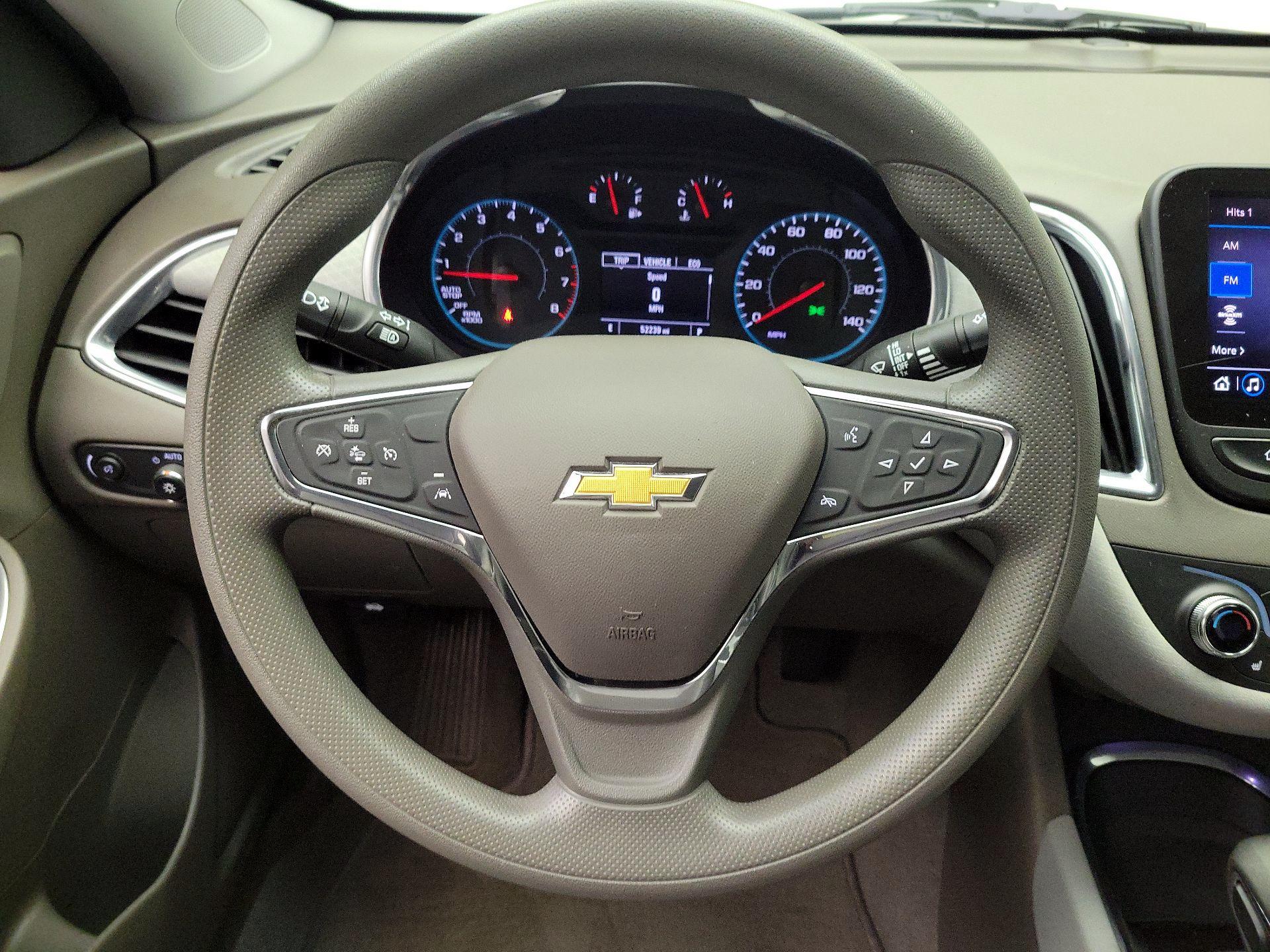 Thumbnail: 2021 Chevrolet Malibu - 10