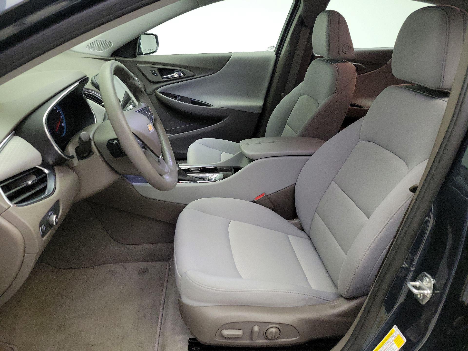 Thumbnail: 2021 Chevrolet Malibu - 11