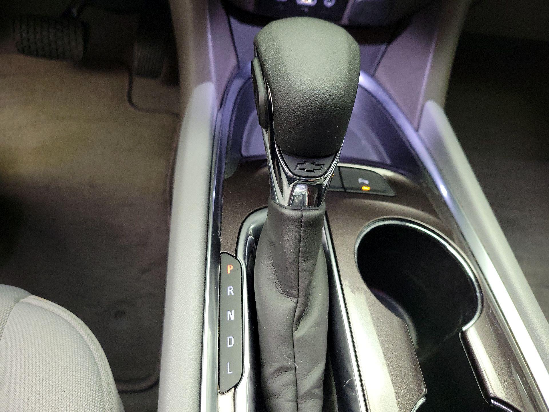 Thumbnail: 2021 Chevrolet Malibu - 16