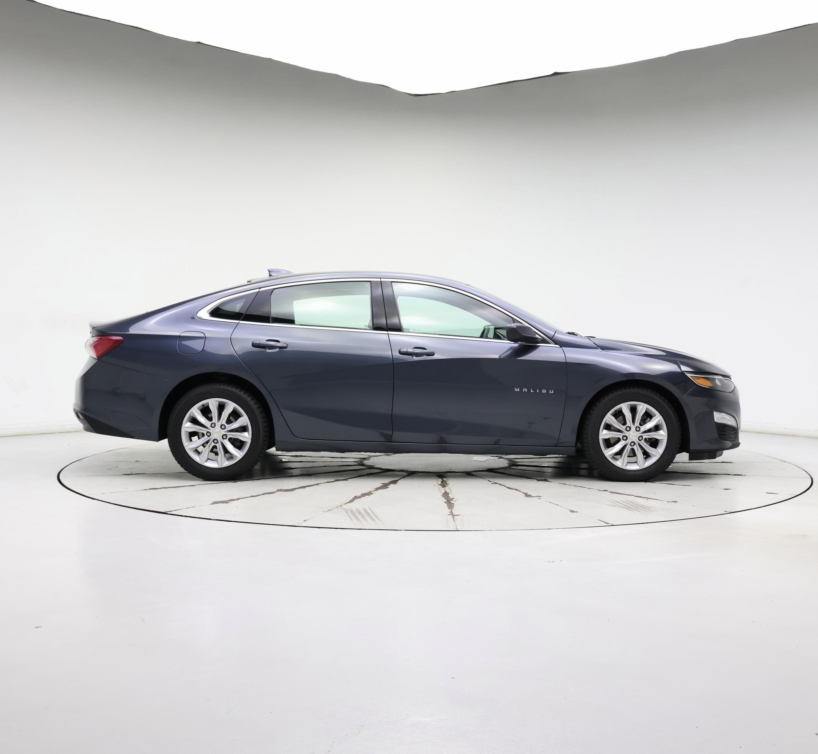 Thumbnail: 2021 Chevrolet Malibu - 7