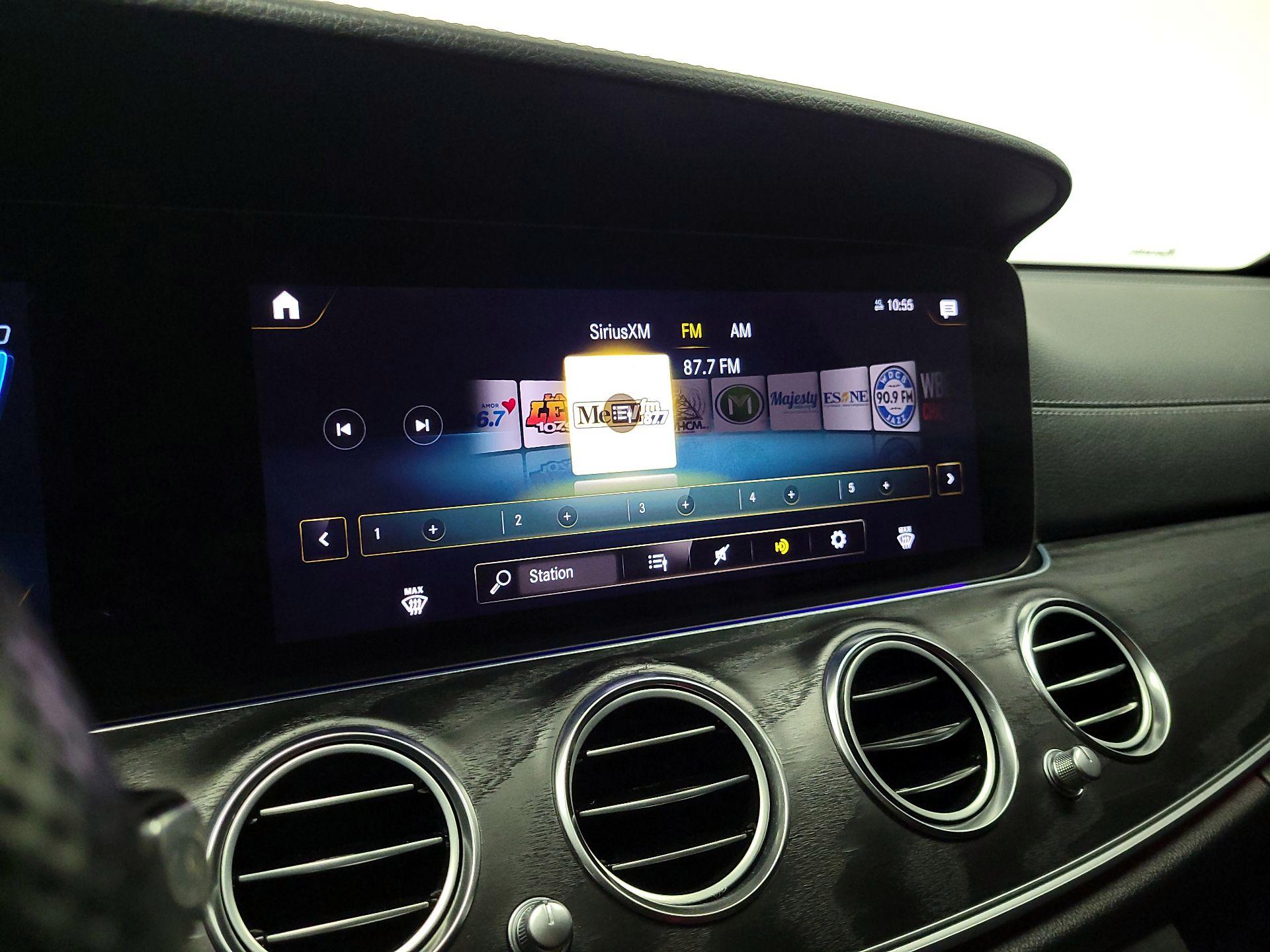 Thumbnail: 2021 Mercedes-Benz E-Class - 16